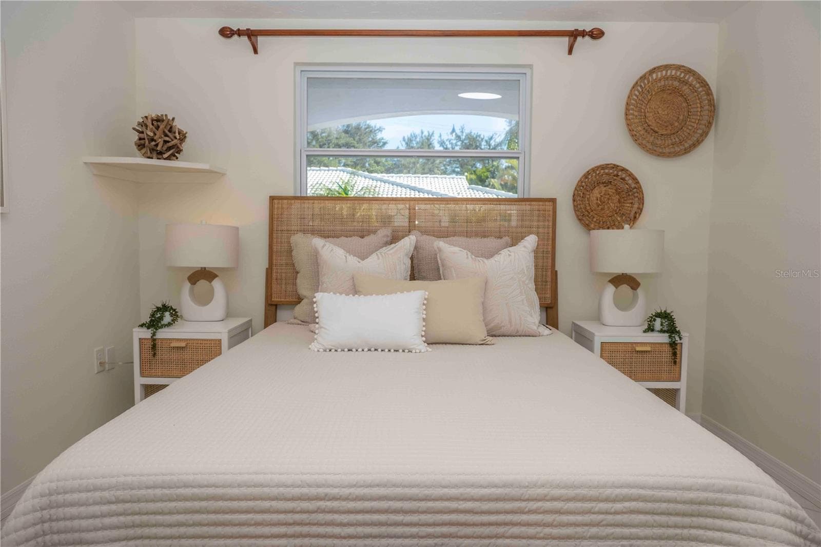 Second Bedroom - 563 SPANISH DR S, LONGBOAT KEY