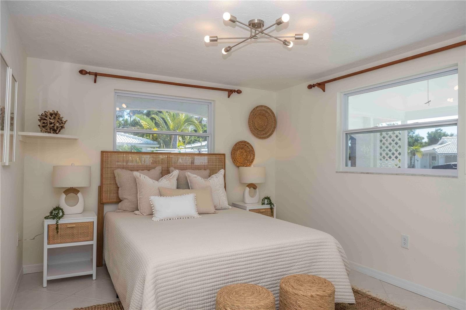 Villa at 563 SPANISH DR S, LONGBOAT KEY, photo 21 of 44