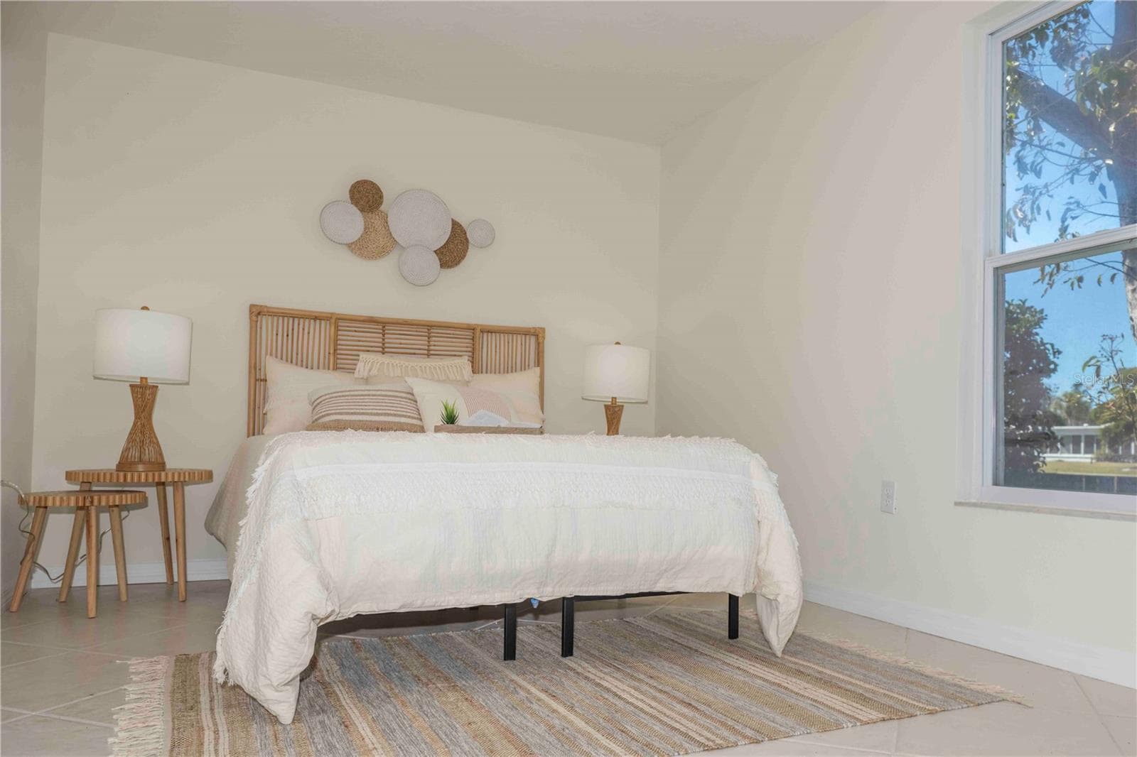 Villa at 563 SPANISH DR S, LONGBOAT KEY, photo 24 of 44