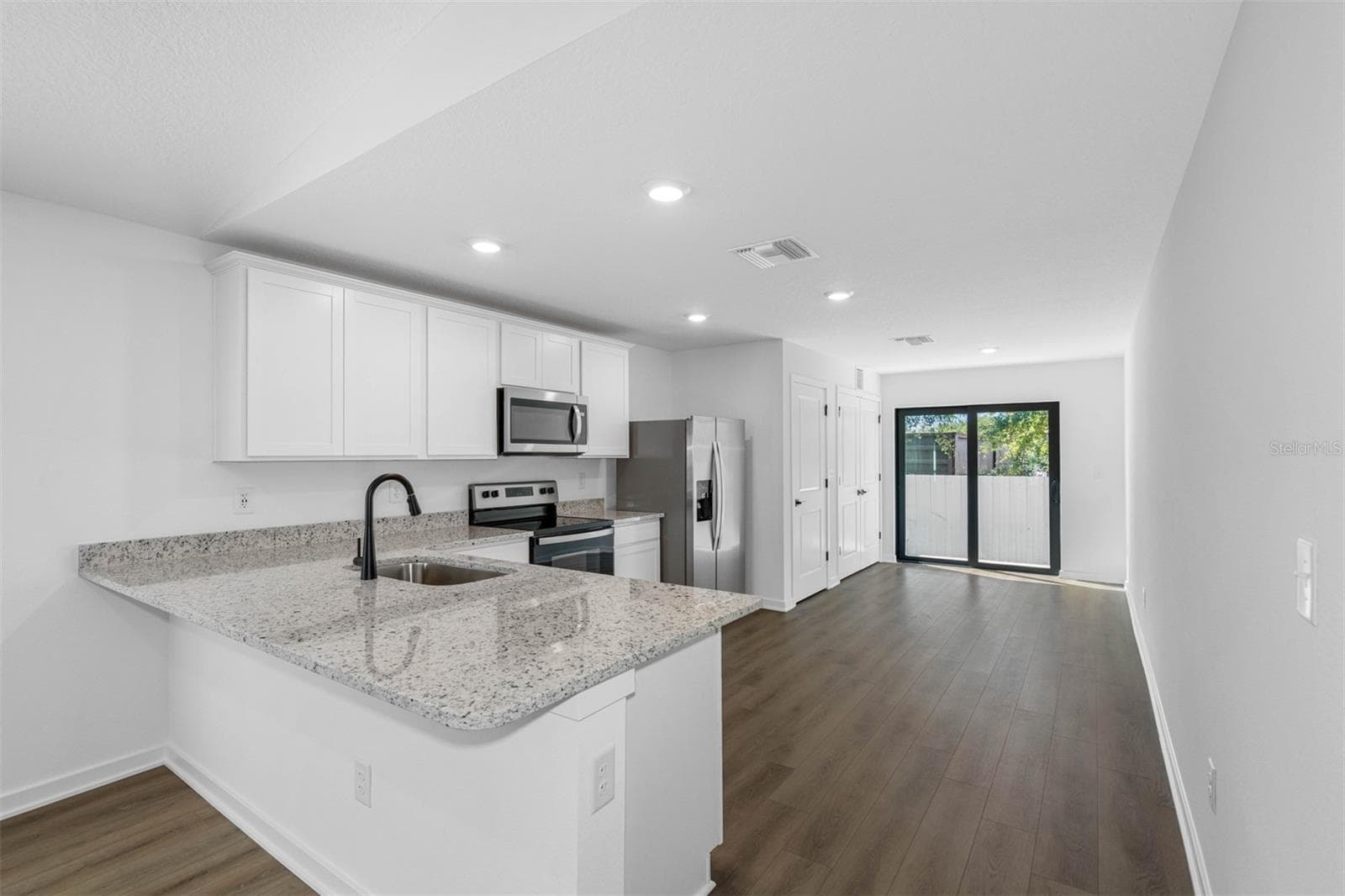 Single Family Residence at 229 GALAXY AVE, SPRING HILL, photo 6 of 16