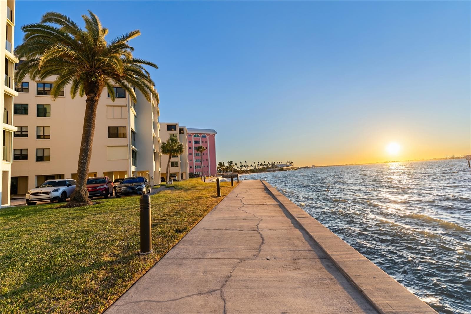 Condominium at 101 SUNSET DR #402, SARASOTA, photo 4 of 61