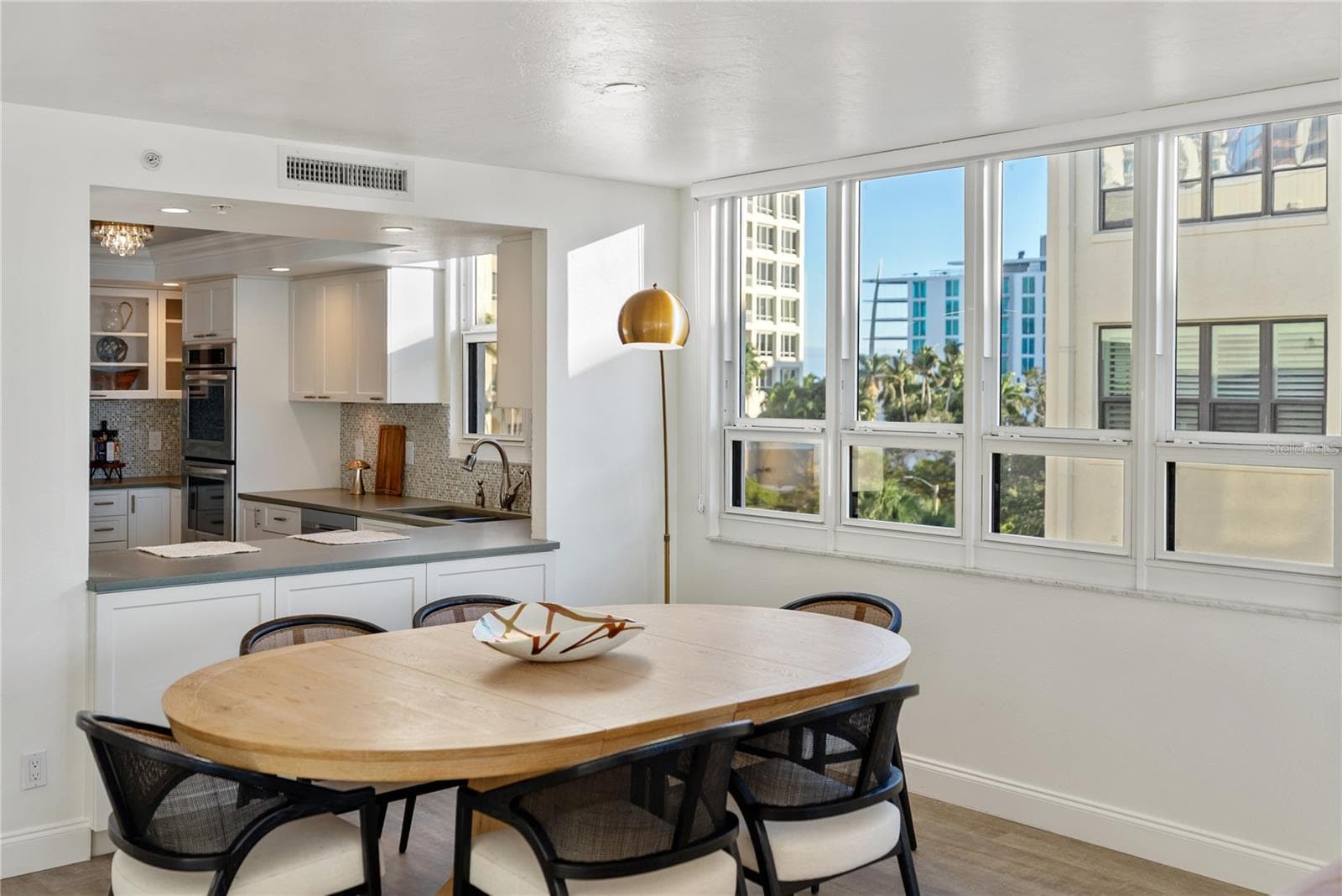 Condominium at 101 SUNSET DR #402, SARASOTA, photo 16 of 61