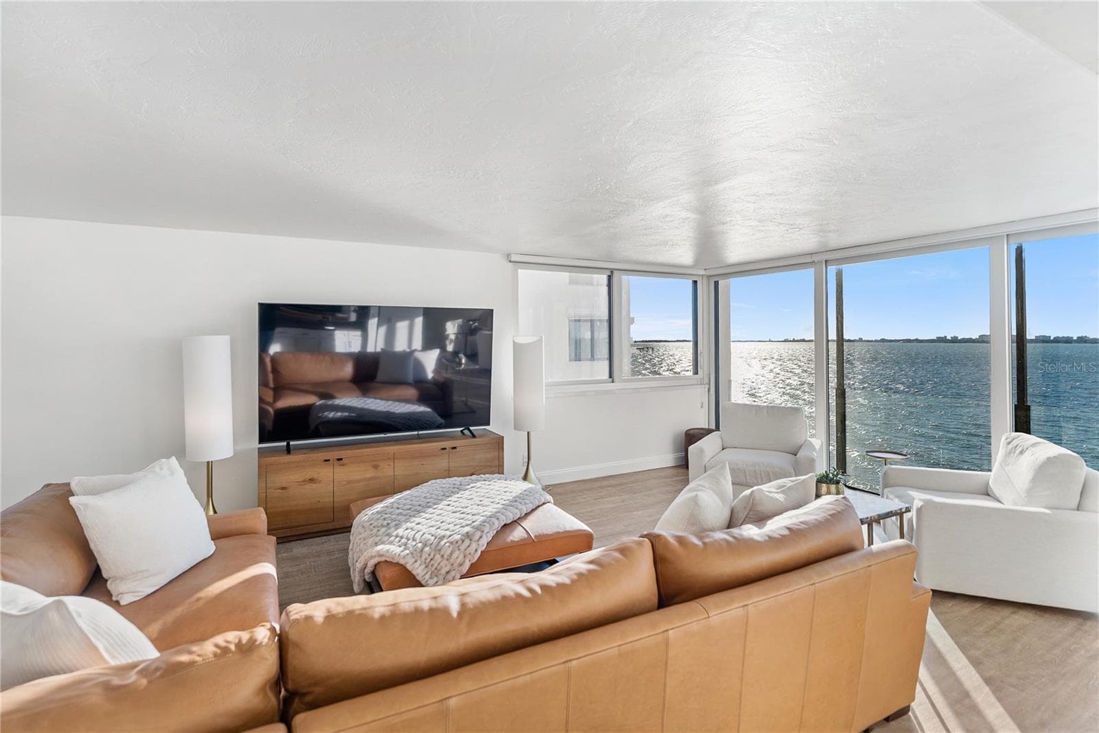 Condominium at 101 SUNSET DR #402, SARASOTA, photo 2 of 61
