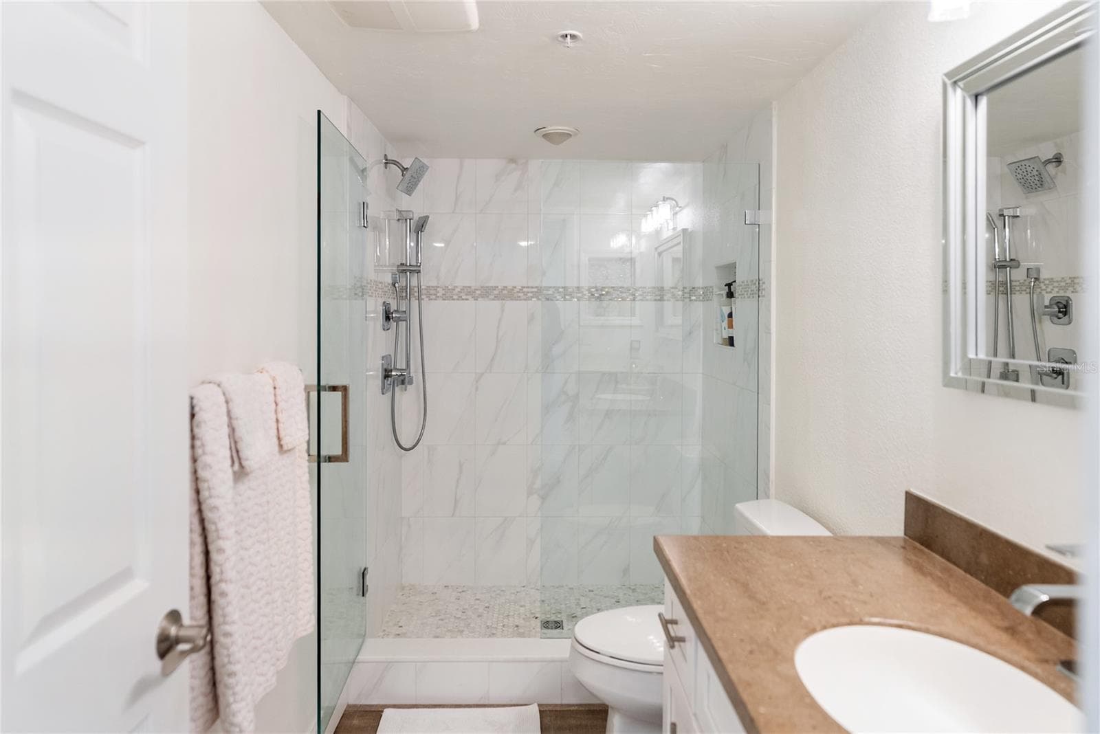 Condominium at 101 SUNSET DR #402, SARASOTA, photo 29 of 61