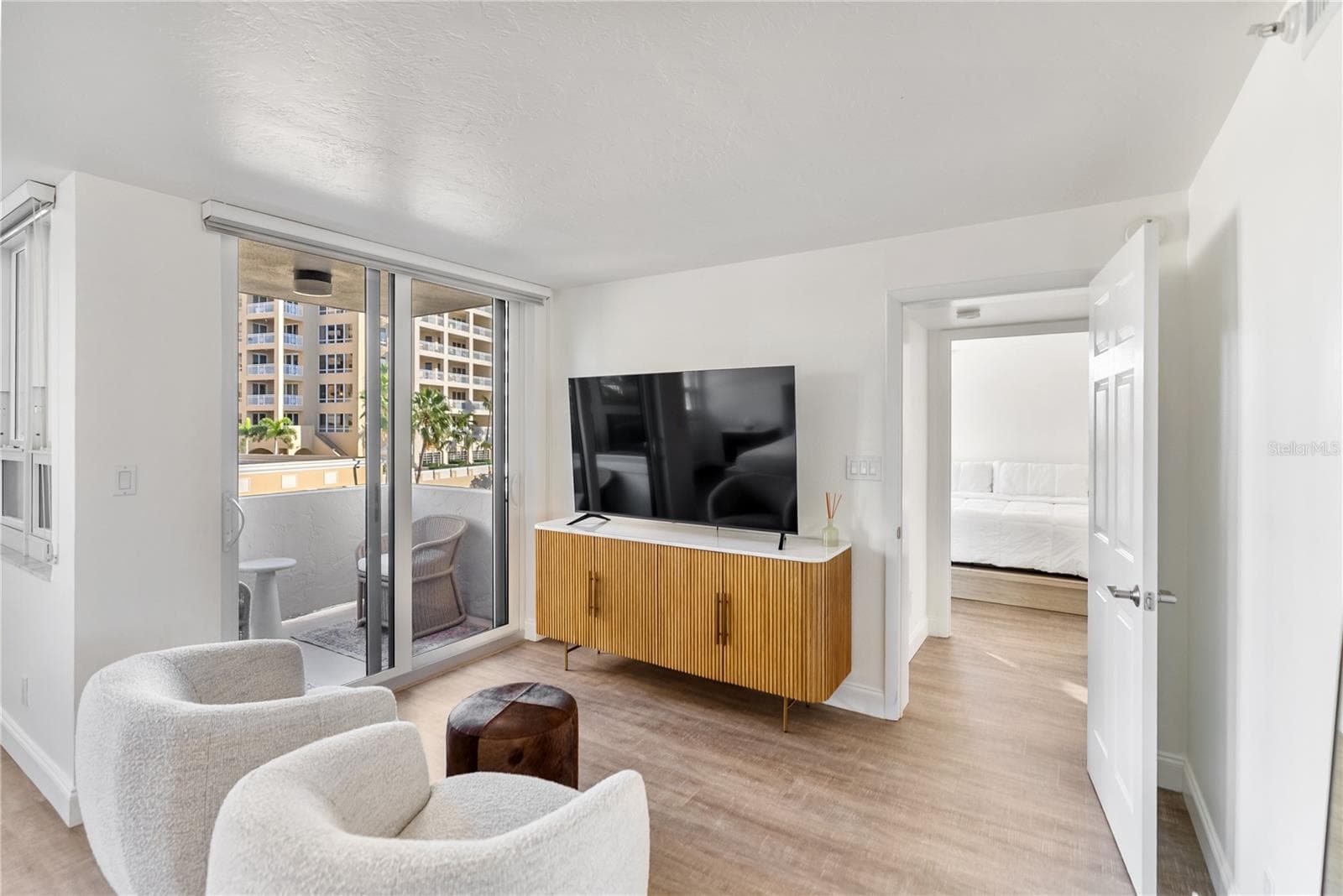 Condominium at 101 SUNSET DR #402, SARASOTA, photo 32 of 61