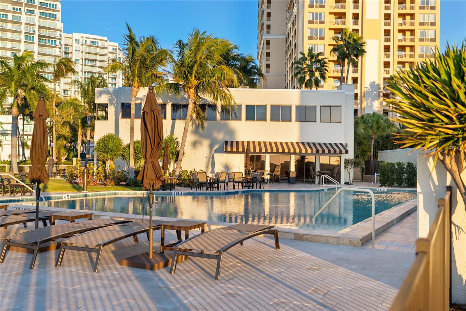 Condominium at 101 SUNSET DR #402, SARASOTA, photo 45 of 61