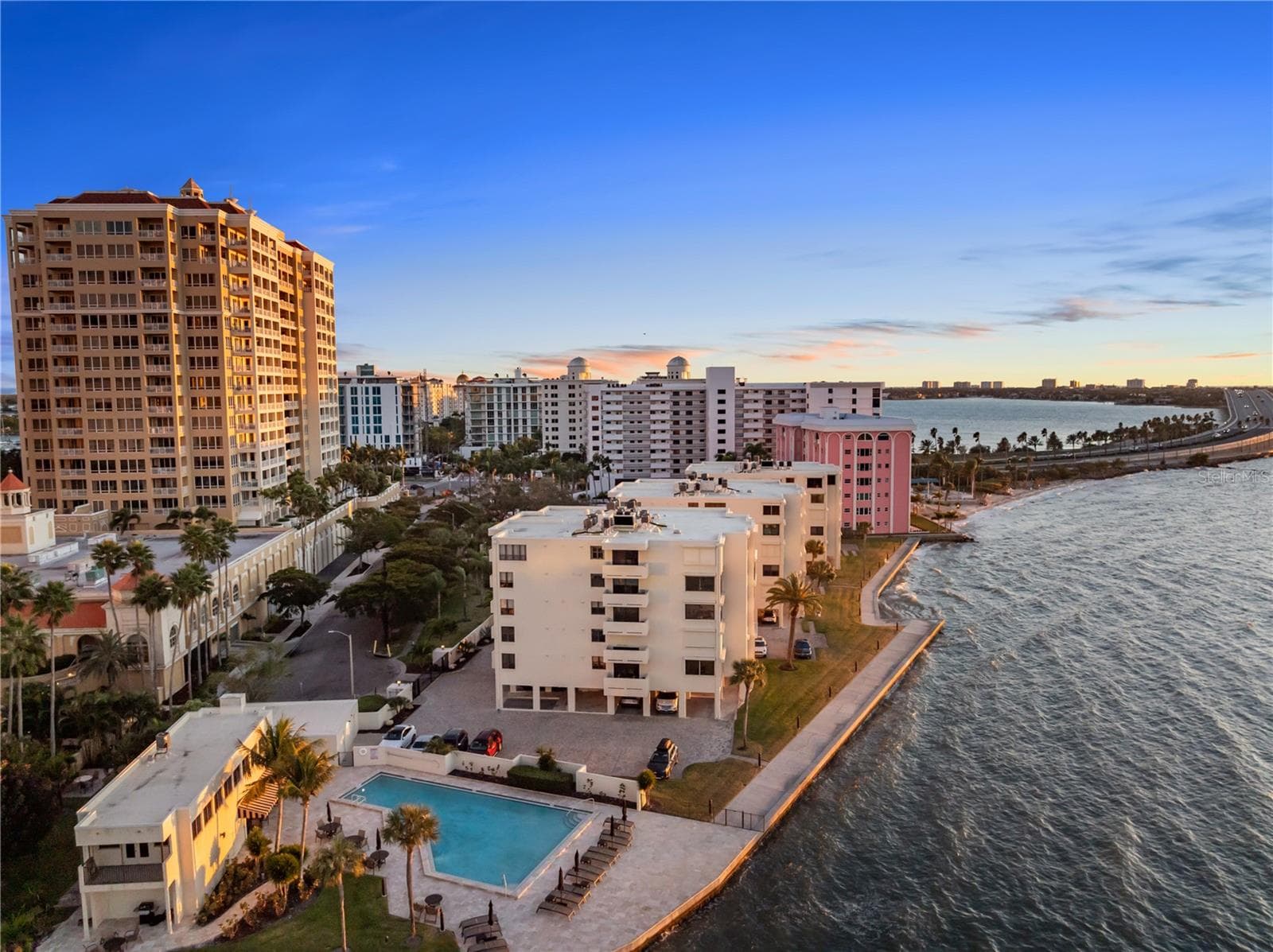 Condominium at 101 SUNSET DR #402, SARASOTA, photo 47 of 61