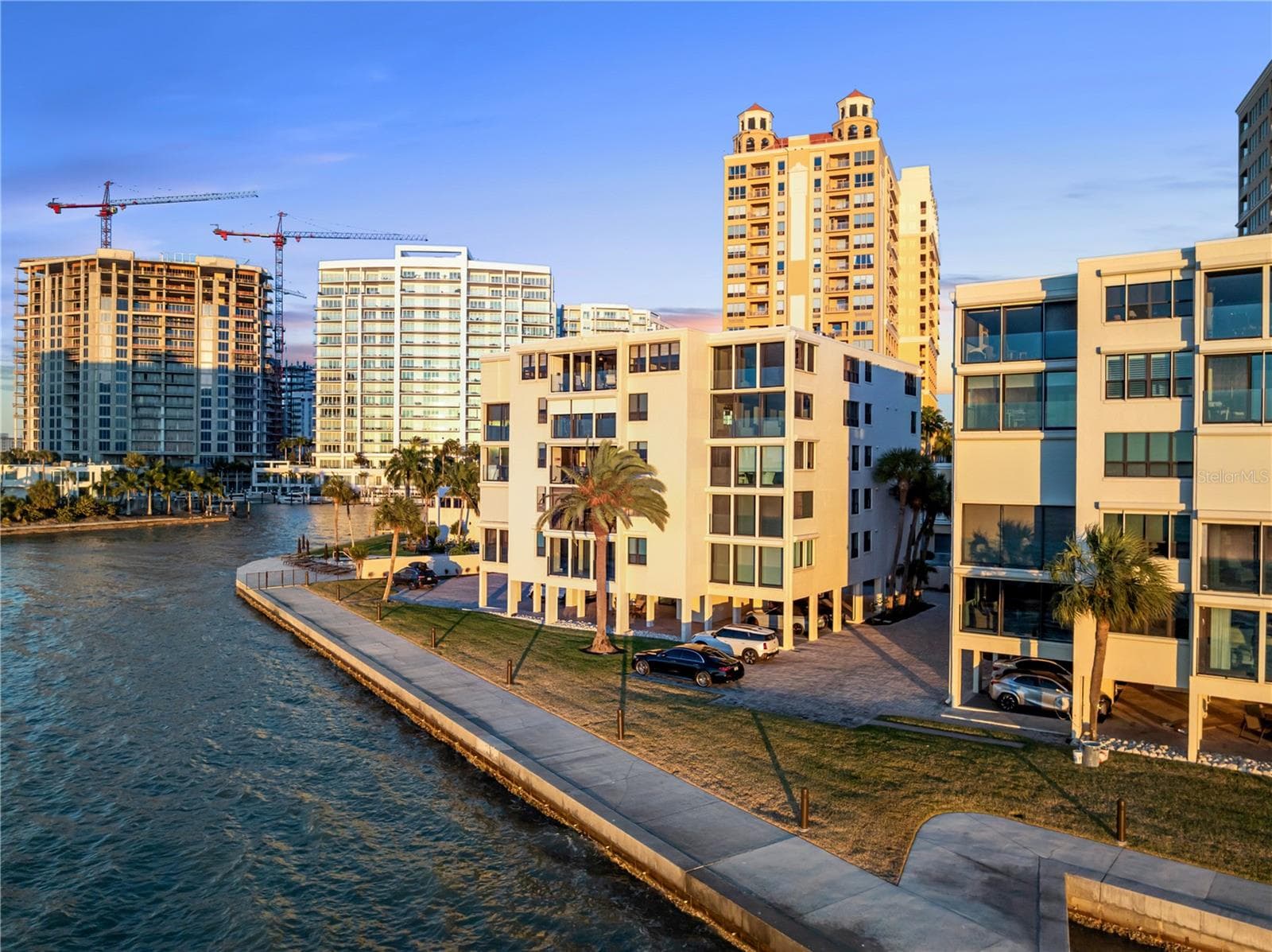 Condominium at 101 SUNSET DR #402, SARASOTA, photo 59 of 61