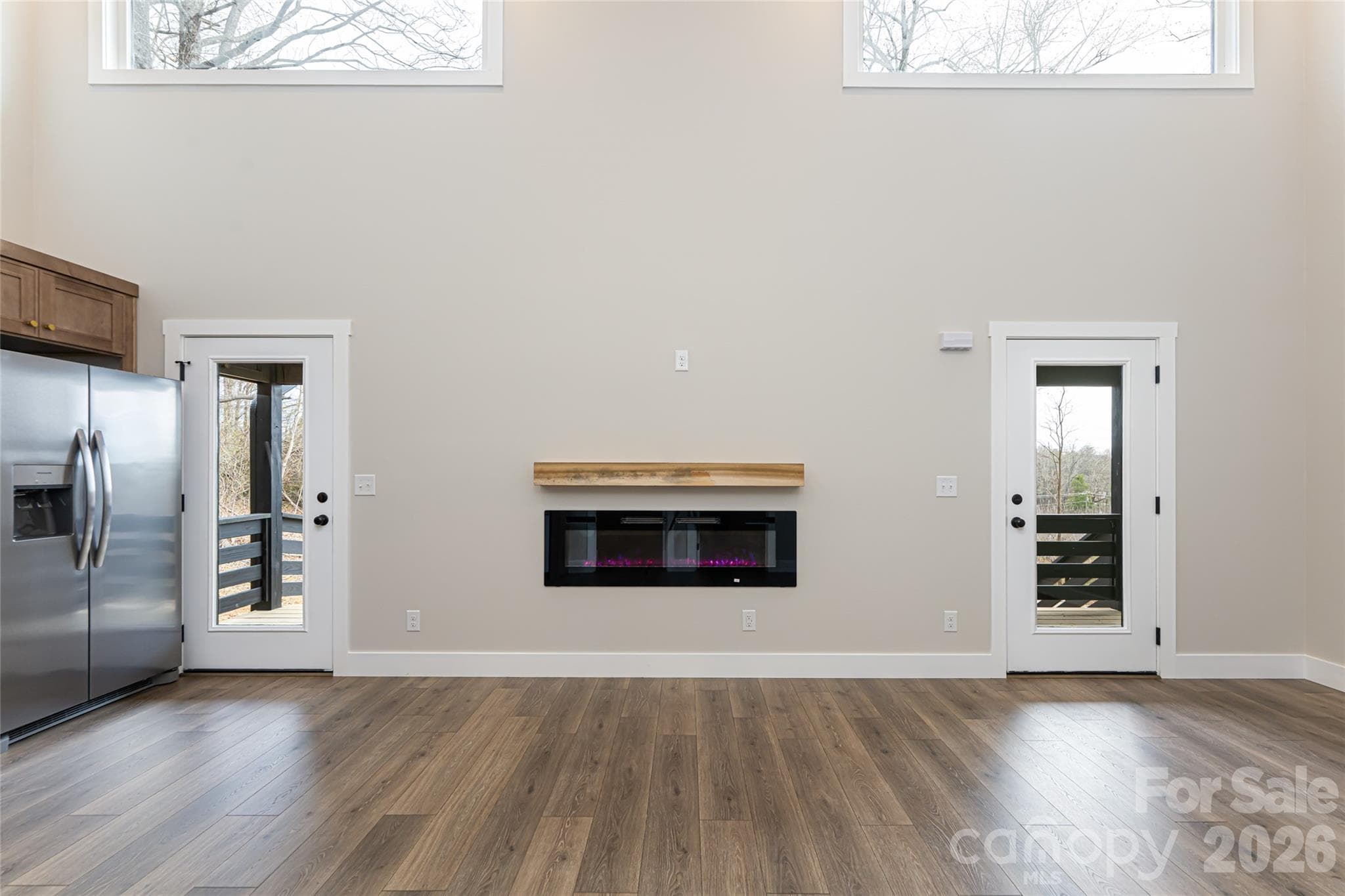 Light-filled living areas - Hendersonville