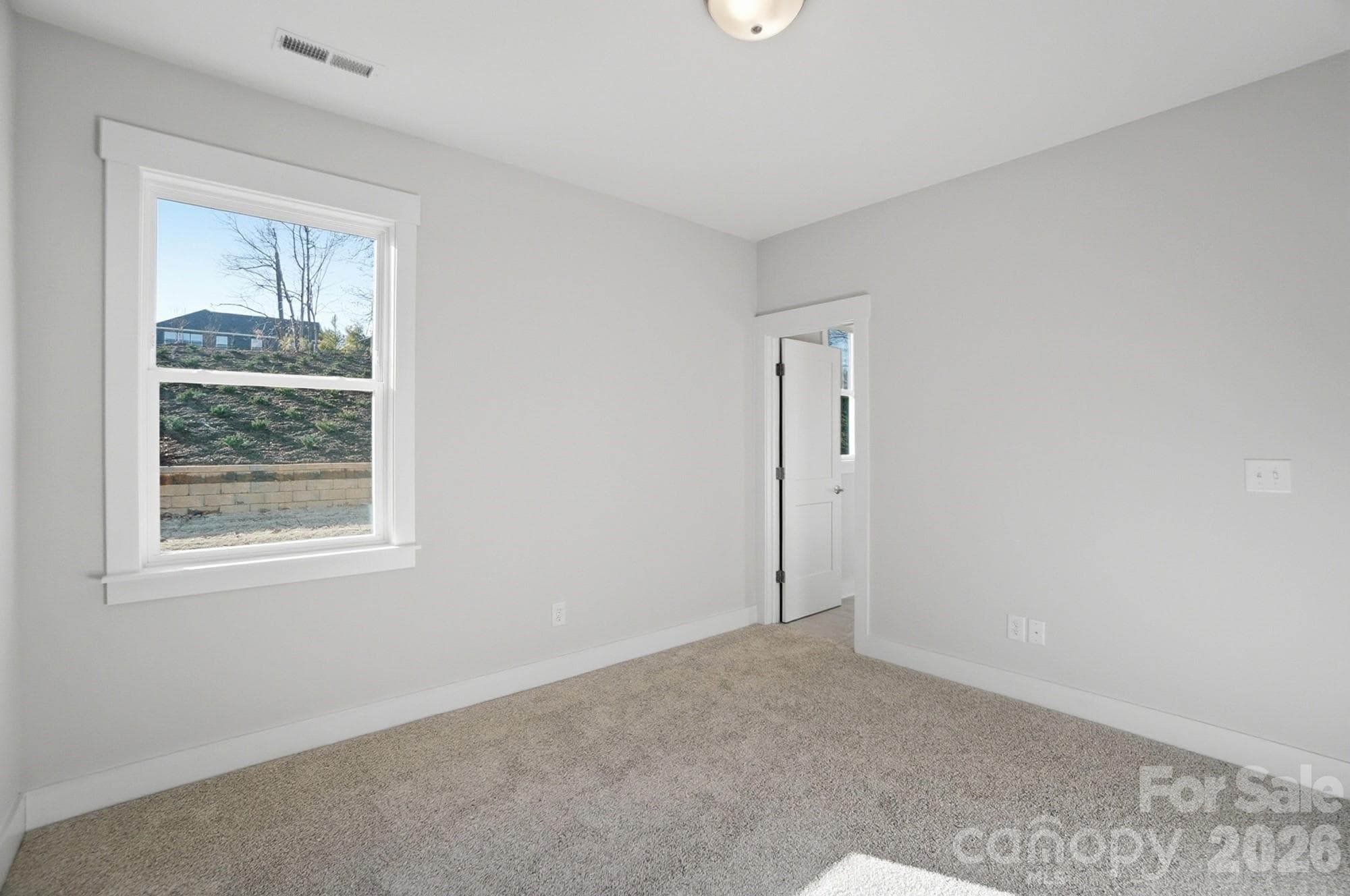 Guest suite on main - 5054 McLaughlin Loop, Waxhaw