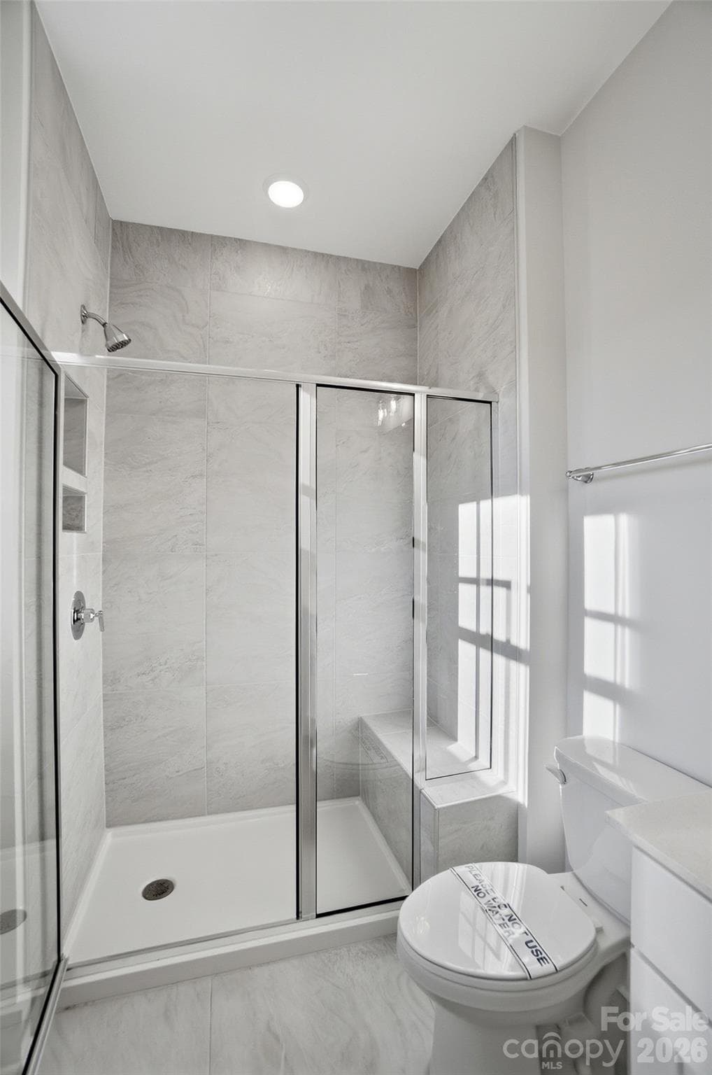 Guest suite on main - 5054 McLaughlin Loop, Waxhaw