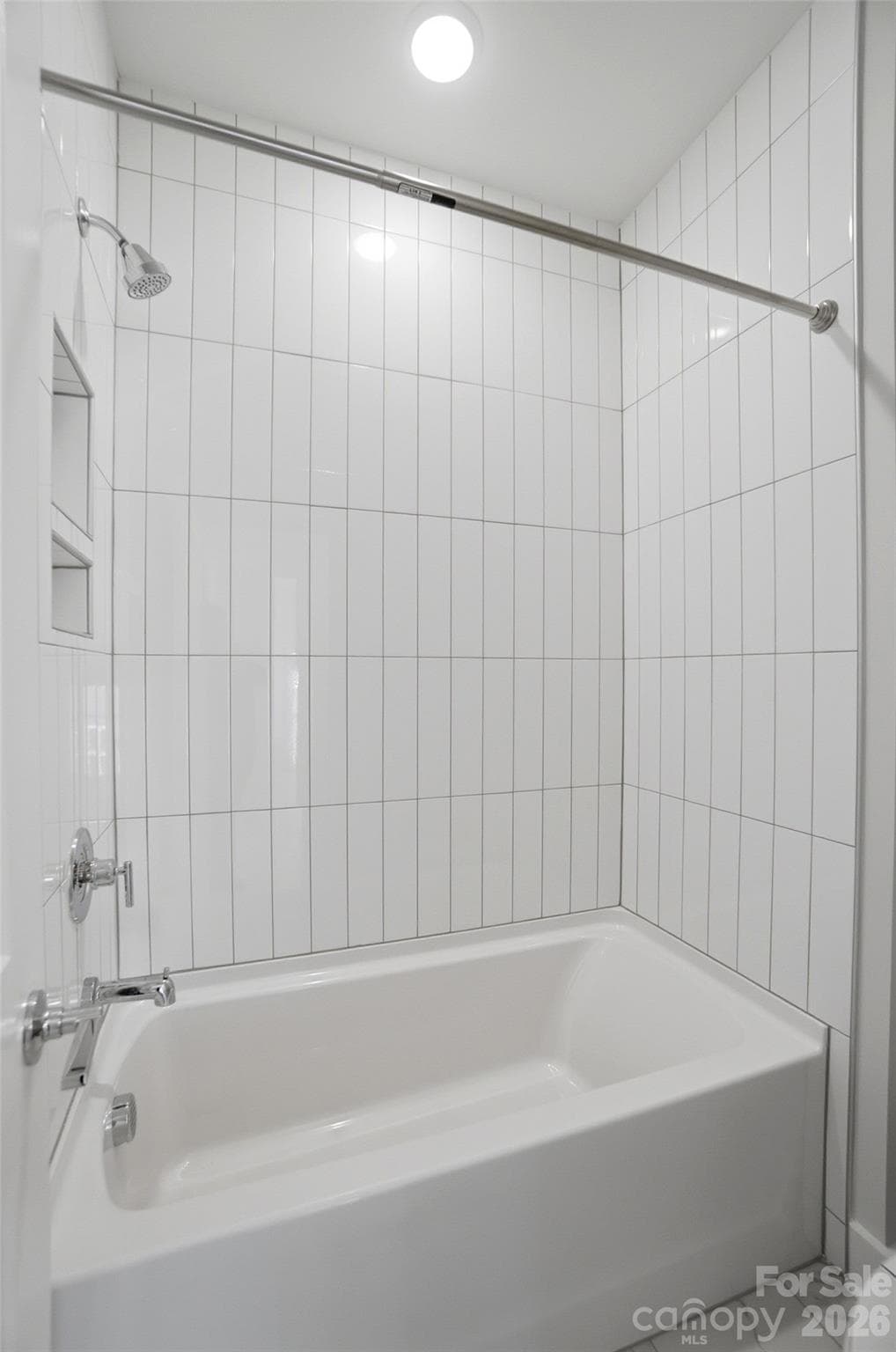Secondary bathroom - 5054 McLaughlin Loop, Waxhaw