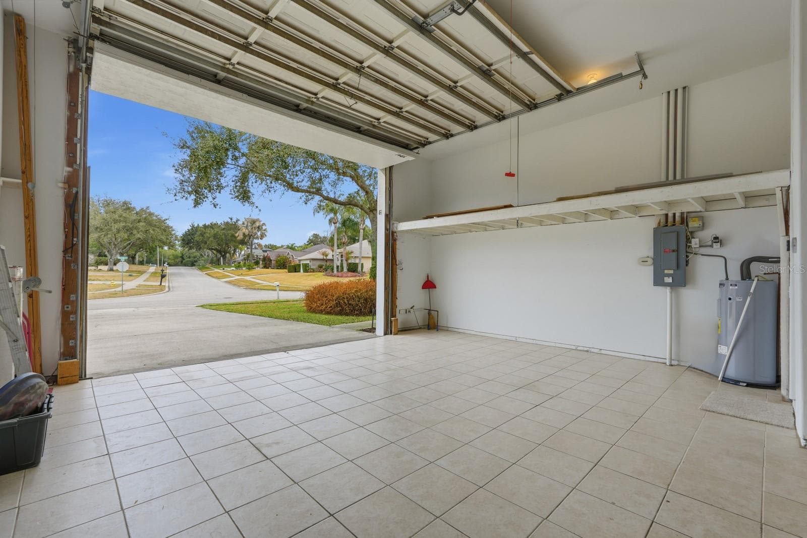 Oversized Garage - 5941 MARVILLE CIR, PORT ORANGE