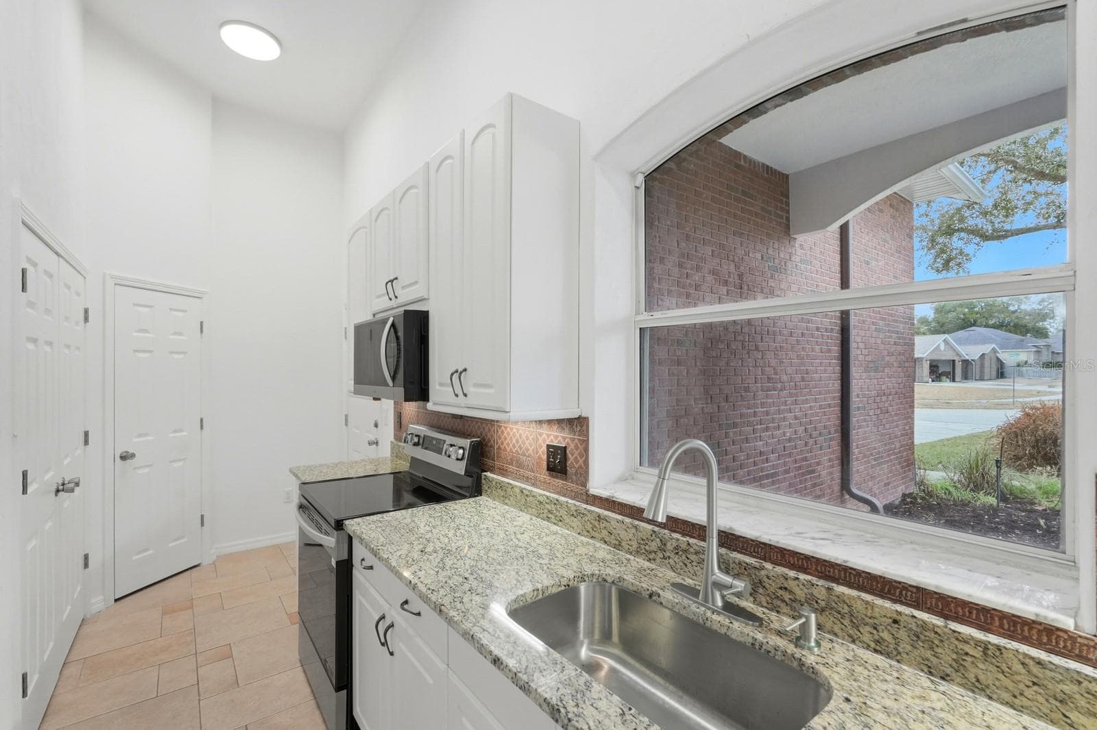 Kitchen - 5941 MARVILLE CIR, PORT ORANGE