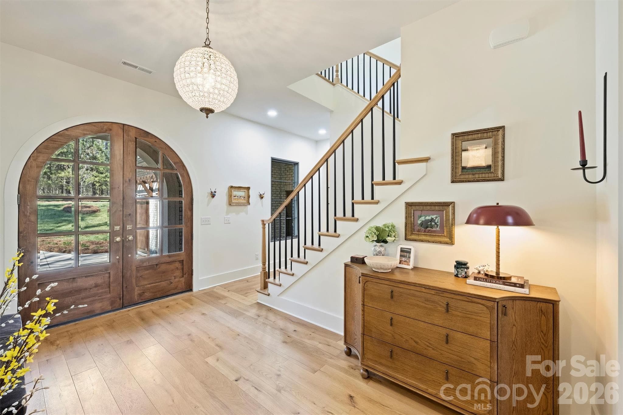 Foyer - Belmont