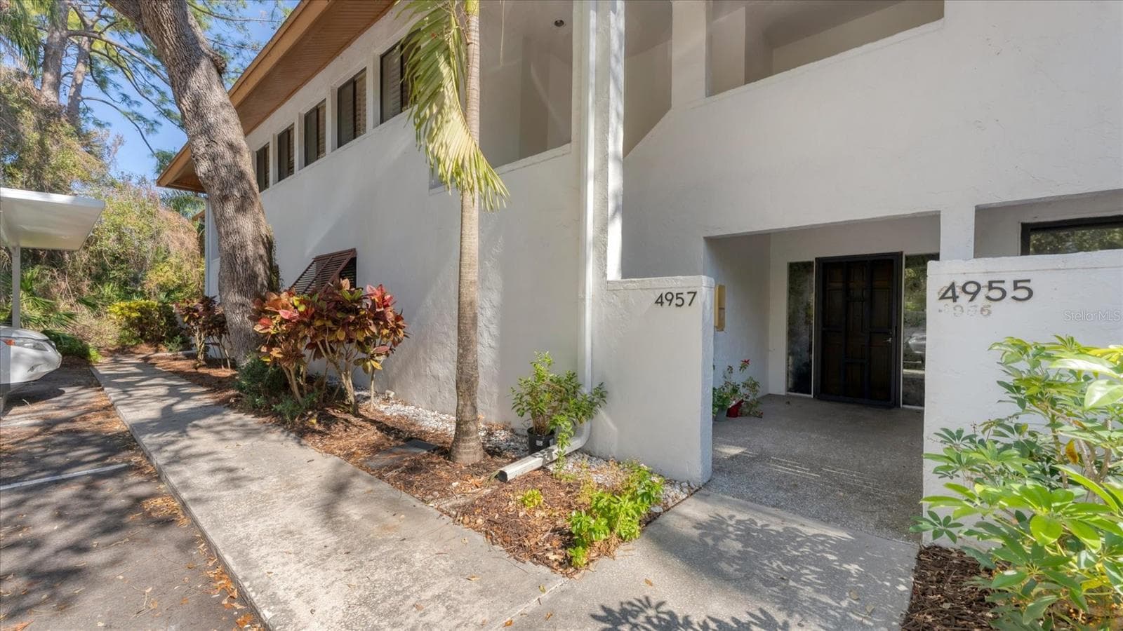 Condominium at 4957 CROSS CREEK RD #4957, SARASOTA, photo 2 of 32