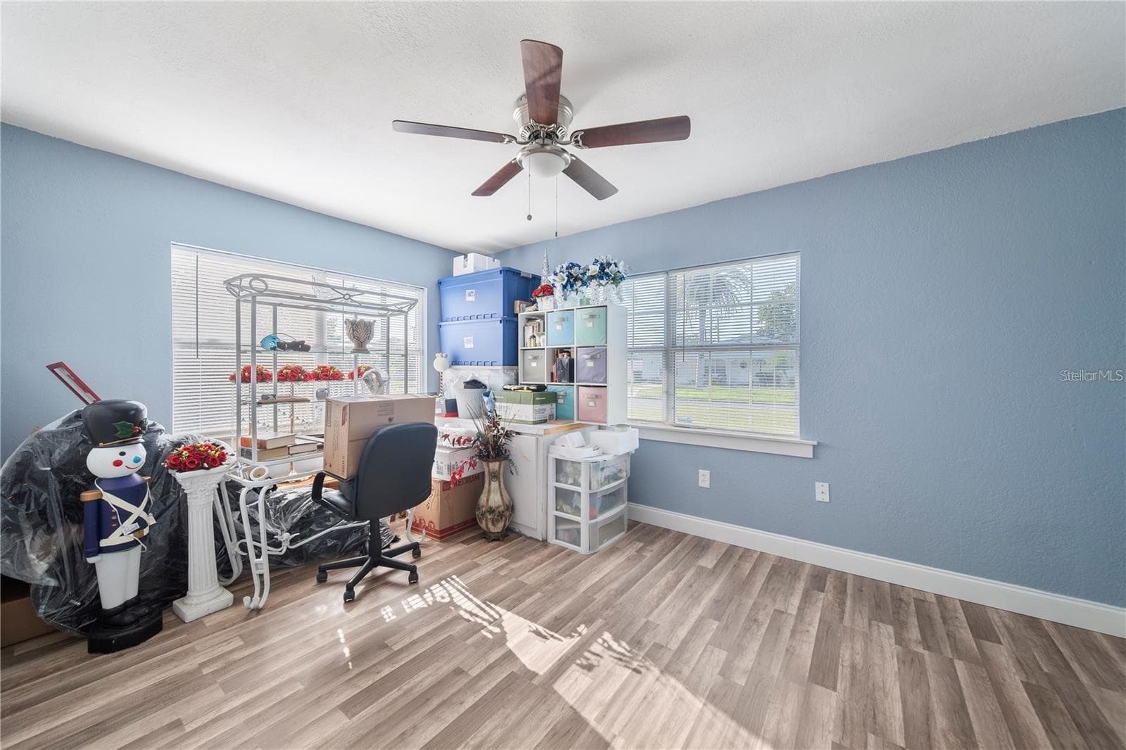 Single Family Residence at 402 TUSCARORA ST, LAKELAND, photo 19 of 27