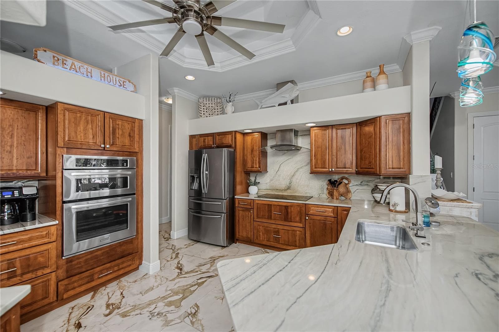 Quartz Countertops with Real Wood Cabinetry, Built in Stainless Appliances - 290 TAIT TER SE, PORT CHARLOTTE
