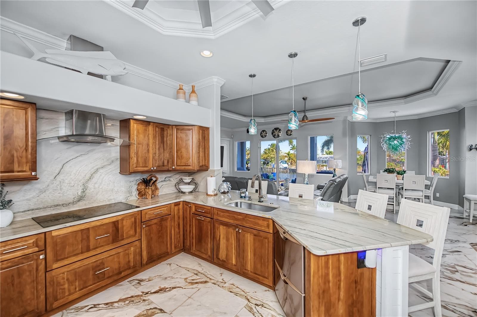 Quartz Countertops with Real Wood Cabinetry, Built in Stainless Appliances - 290 TAIT TER SE, PORT CHARLOTTE