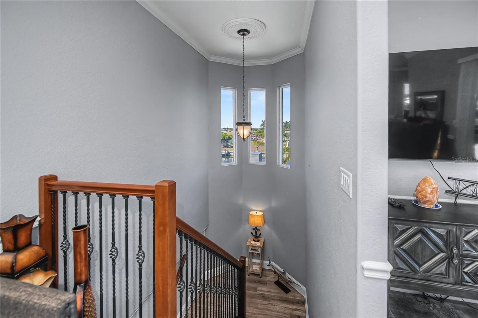 Upstairs to Secondary Primary Suite (Bedroom 5) - 290 TAIT TER SE, PORT CHARLOTTE