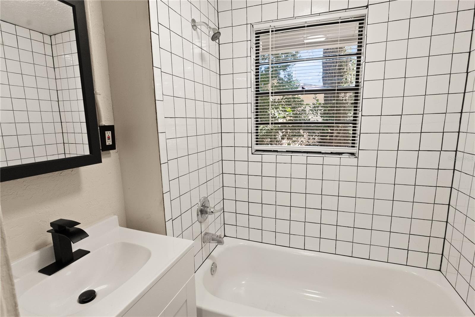 Single Family Residence at 1804 E PALIFOX ST, TAMPA, photo 8 of 15