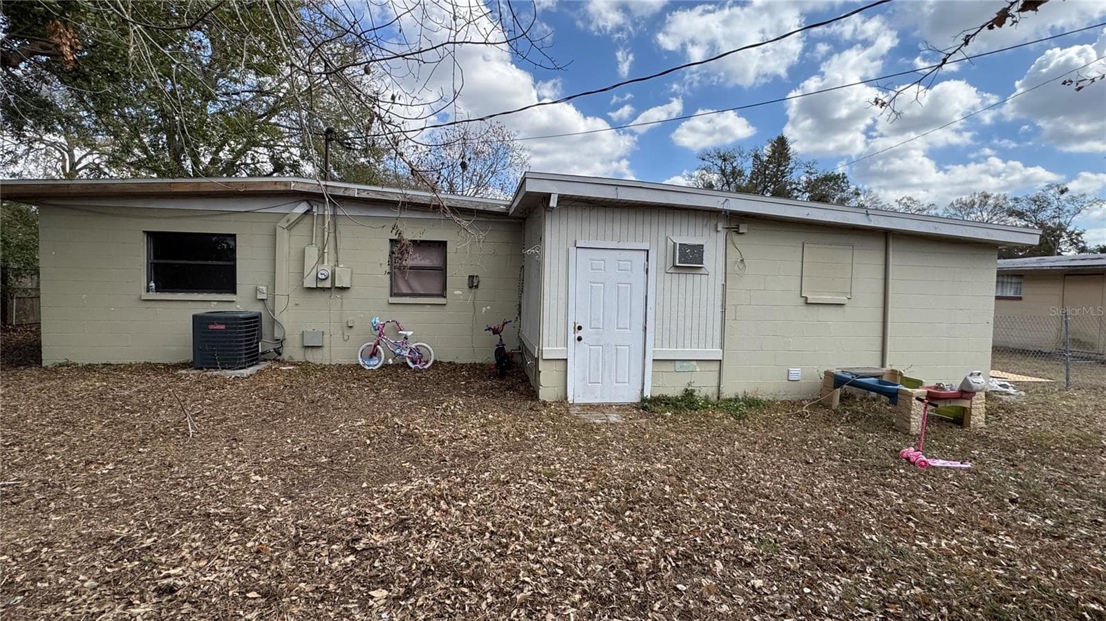 back exterior view - 2925 BELLWOOD AVE, LAKELAND