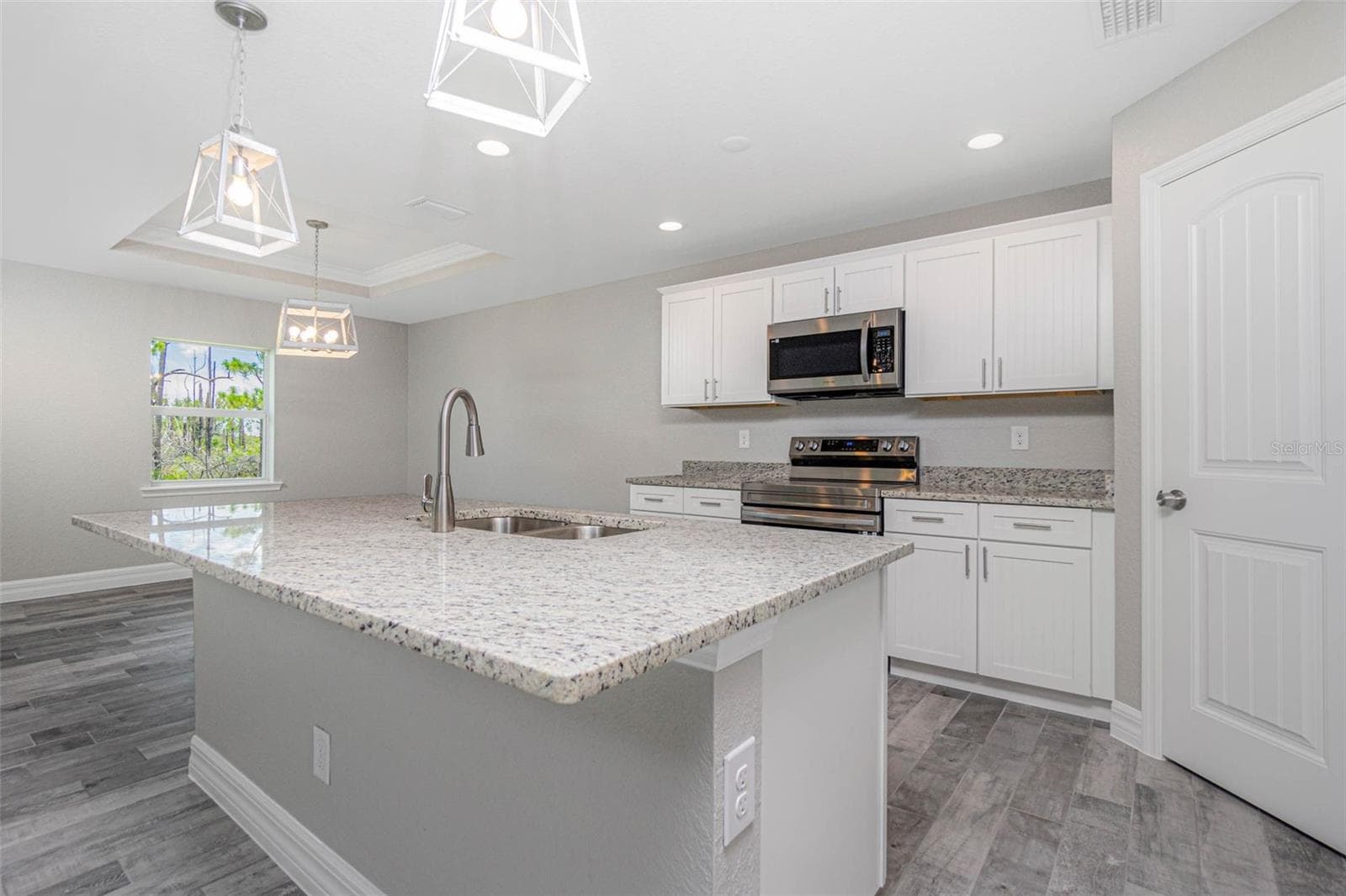 Single Family Residence at 6 BULK CT, PLACIDA, photo 7 of 15