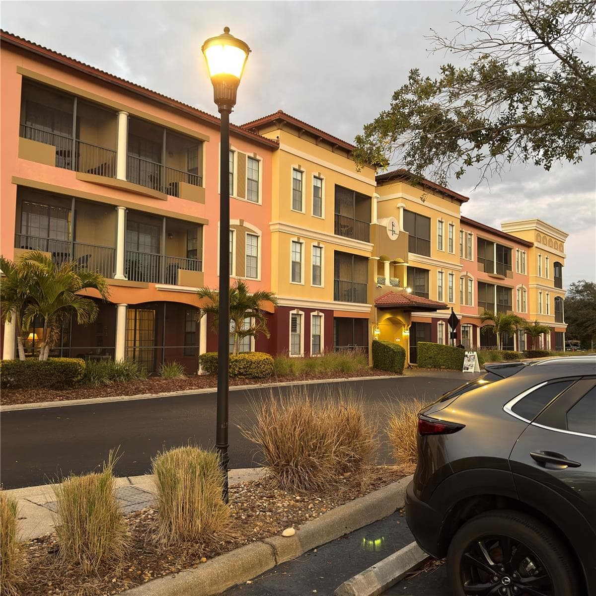 Outside of Bldg. - 13941 CLUBHOUSE DR #208, TAMPA