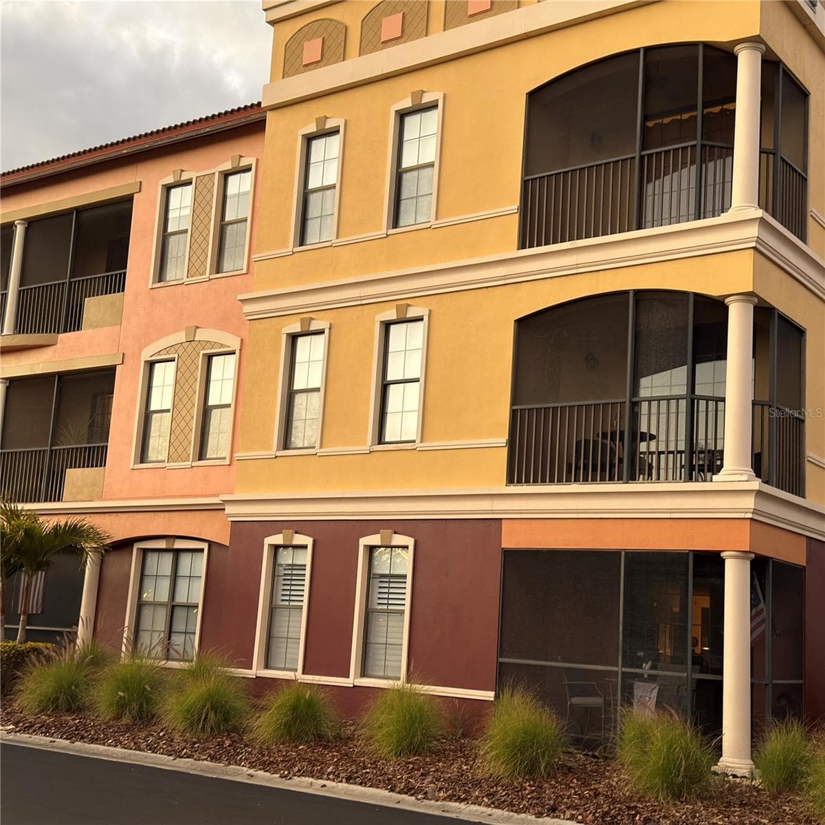 Outside of Bldg. - 13941 CLUBHOUSE DR #208, TAMPA