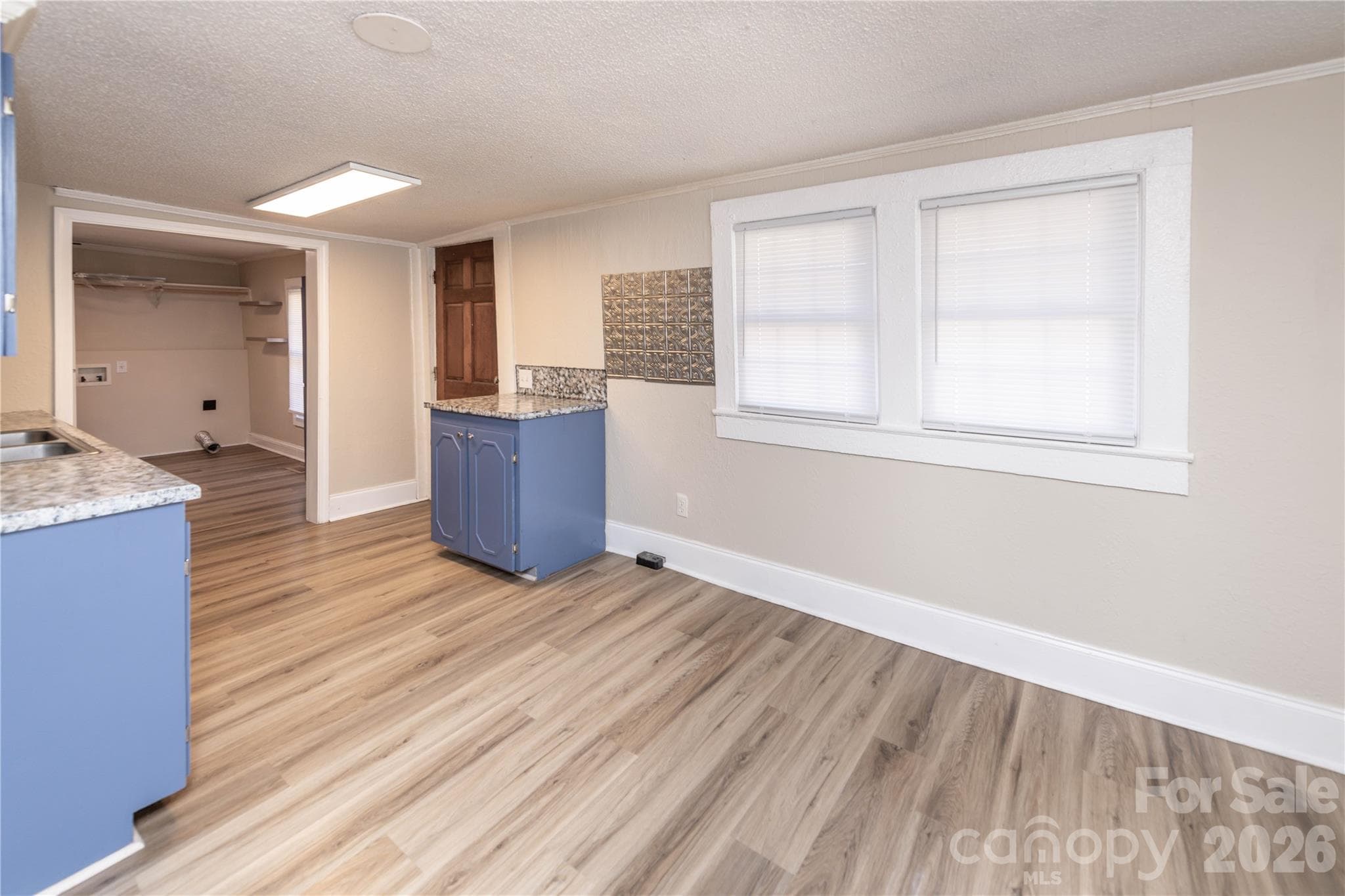Kitchen - 470 & 460 S Moose Road, Mount Pleasant