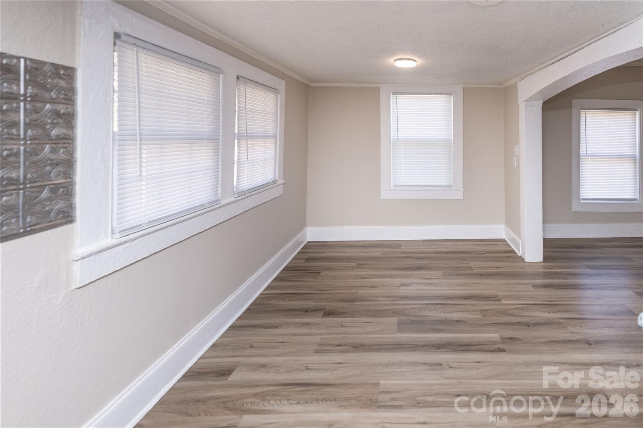 Living Room - 470 & 460 S Moose Road, Mount Pleasant