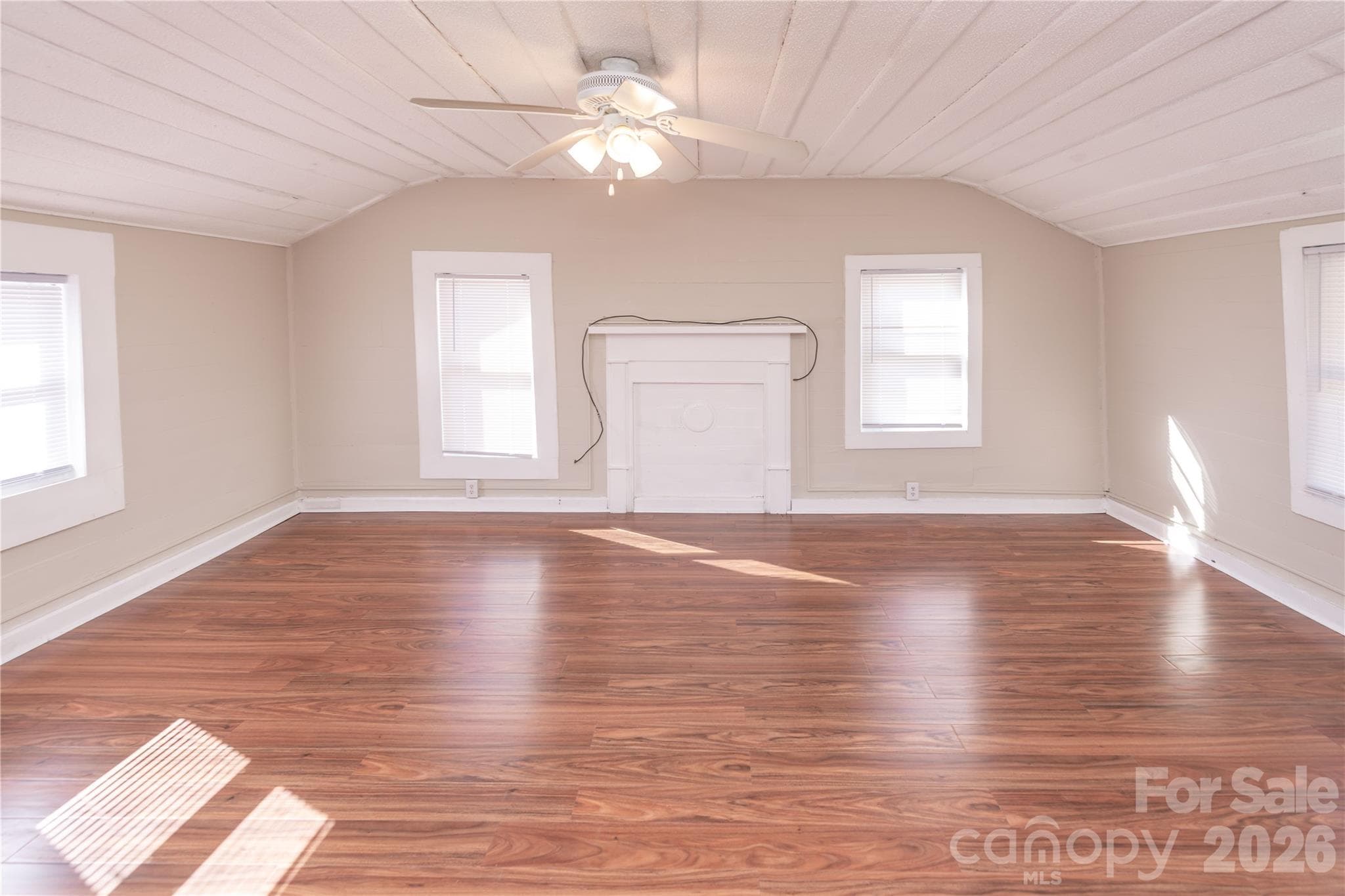 Bedroom 3 - 470 & 460 S Moose Road, Mount Pleasant