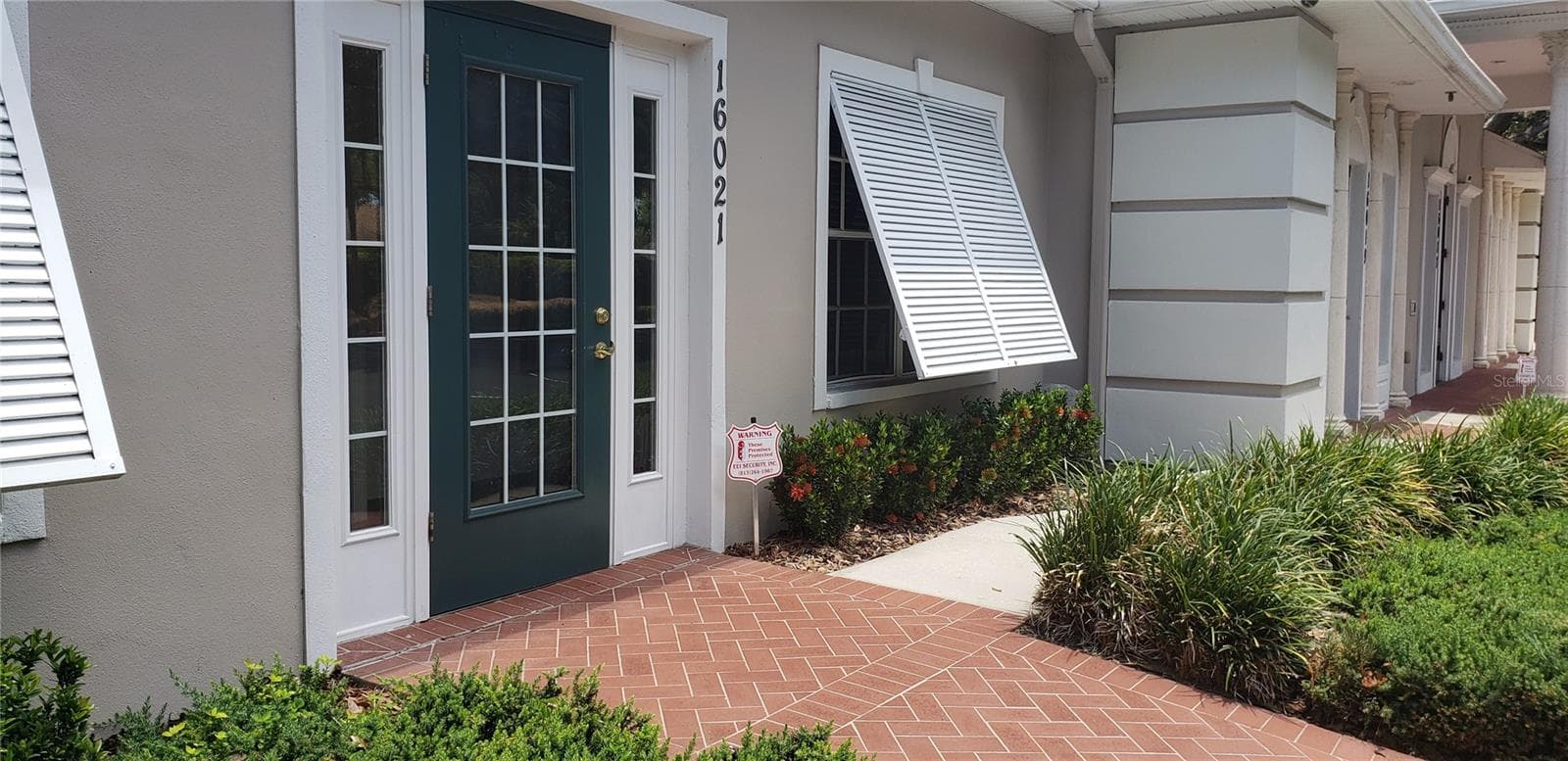 Walkway - 16013 N FLORIDA AVE, LUTZ