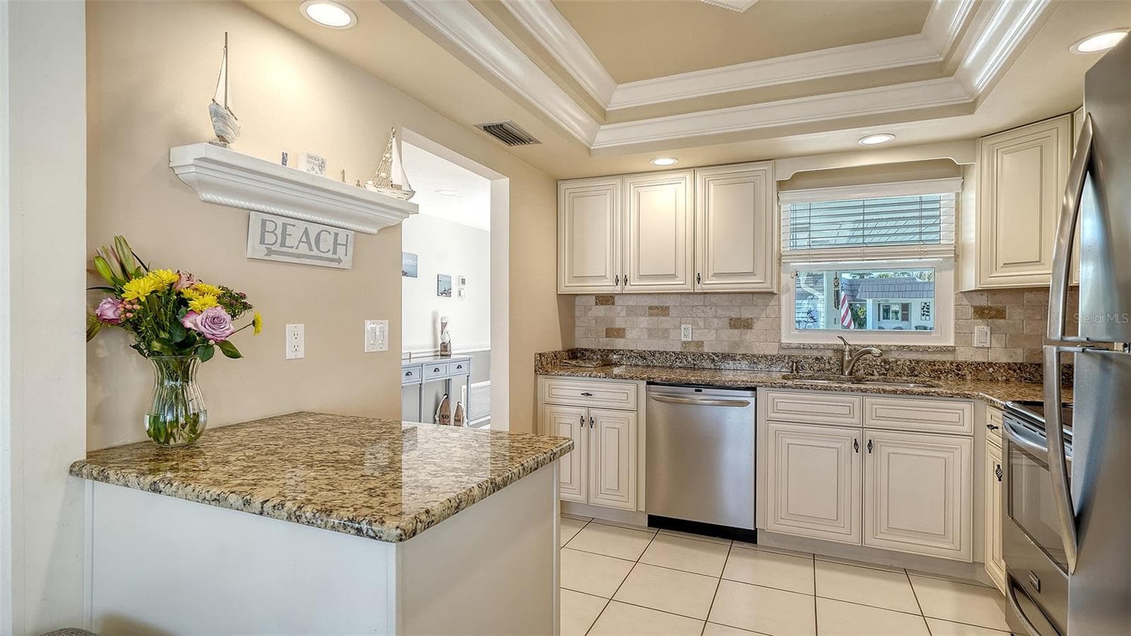 Villa at 2721 RIVERBLUFF PL #V-50, SARASOTA, photo 13 of 66