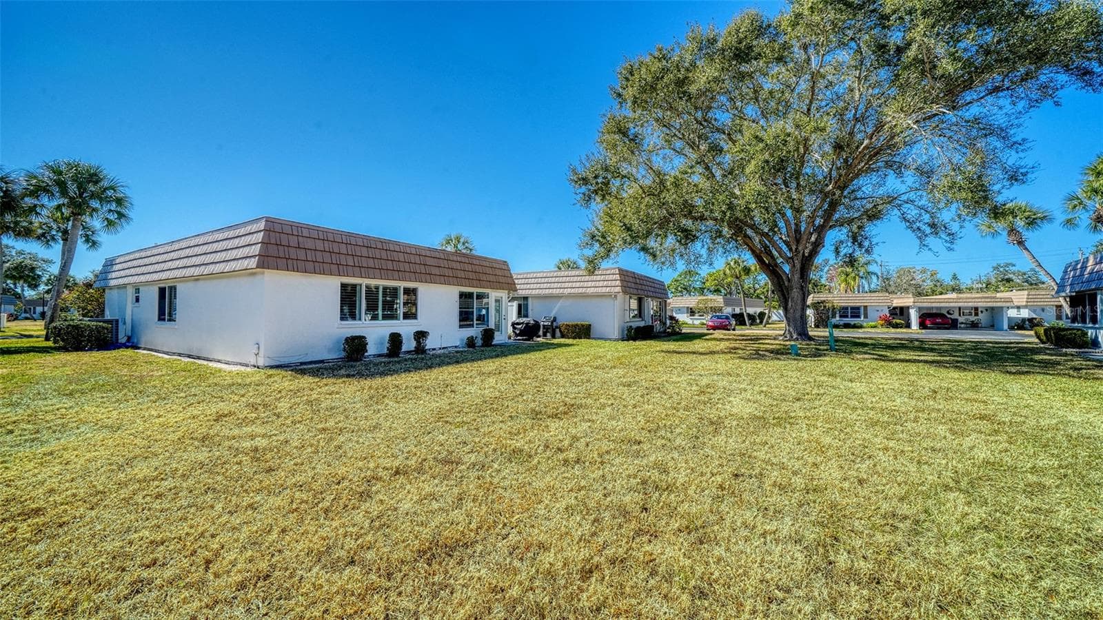 Villa at 2721 RIVERBLUFF PL #V-50, SARASOTA, photo 28 of 66