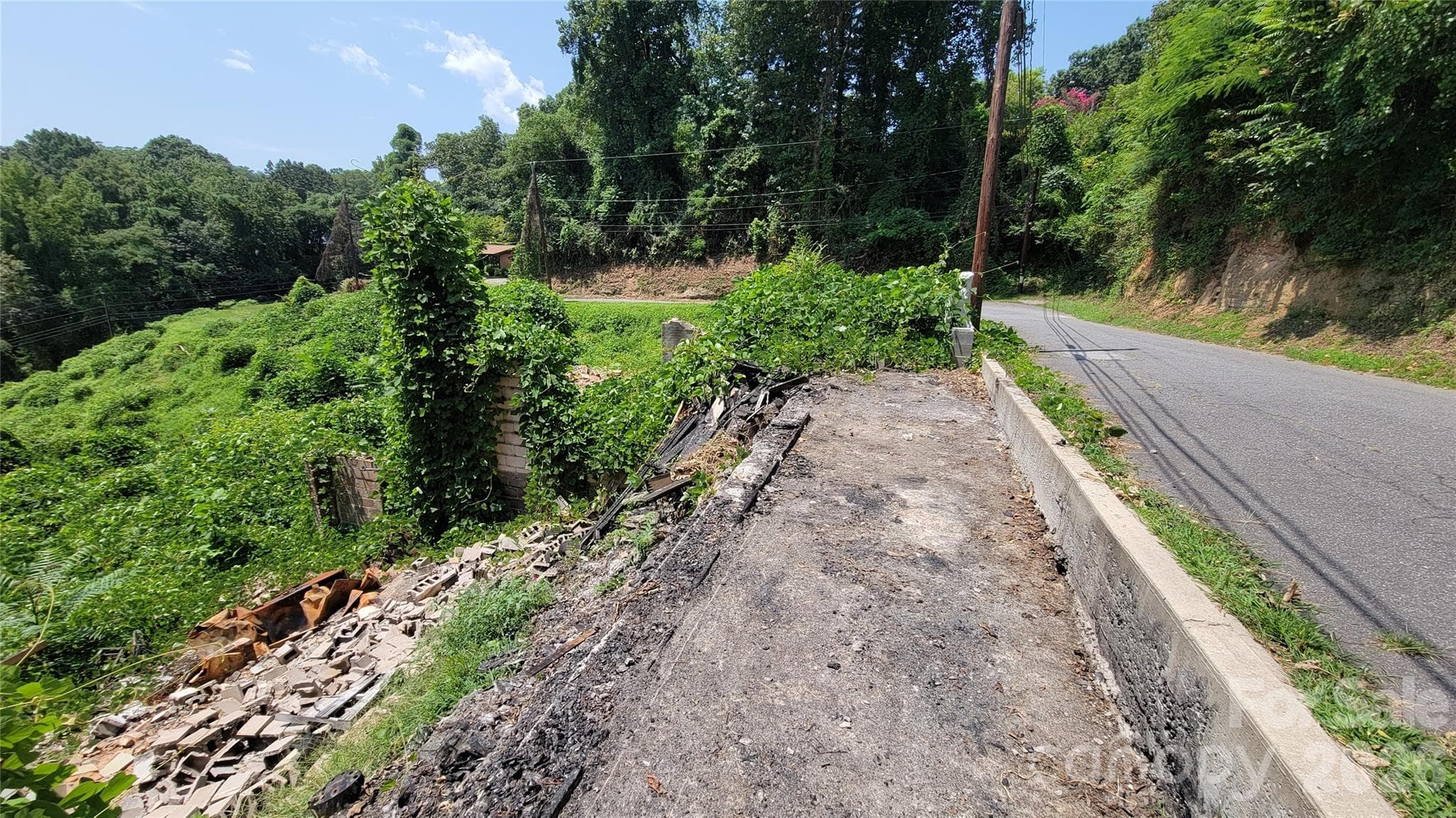 Right lot - 160 Cleveland Road, Tryon