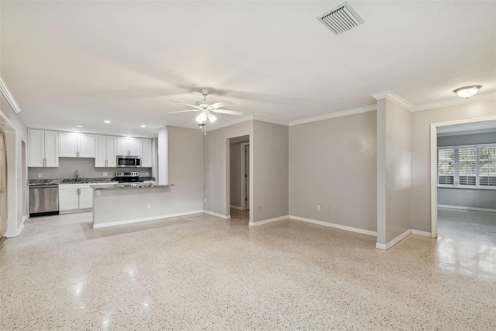 Great Room - 308 BRENTWOOD DR, TEMPLE TERRACE