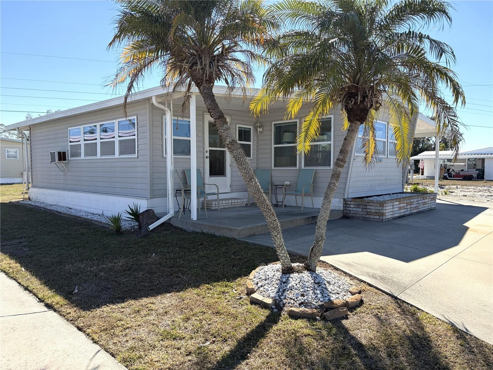 Mobile Home at 1862 PALM SPRINGS ST, SARASOTA, photo 5 of 79