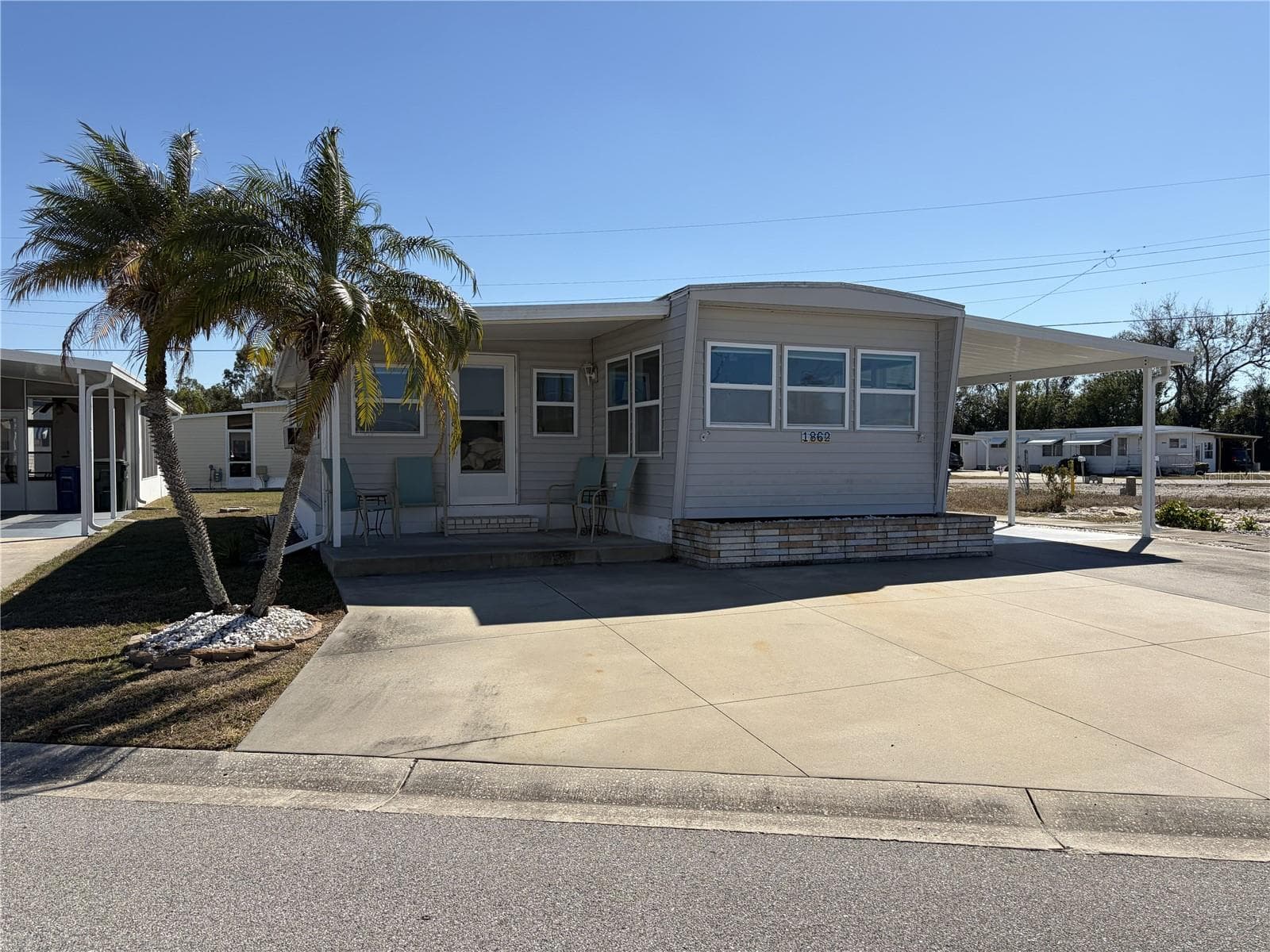 Mobile Home at 1862 PALM SPRINGS ST, SARASOTA, photo 6 of 79