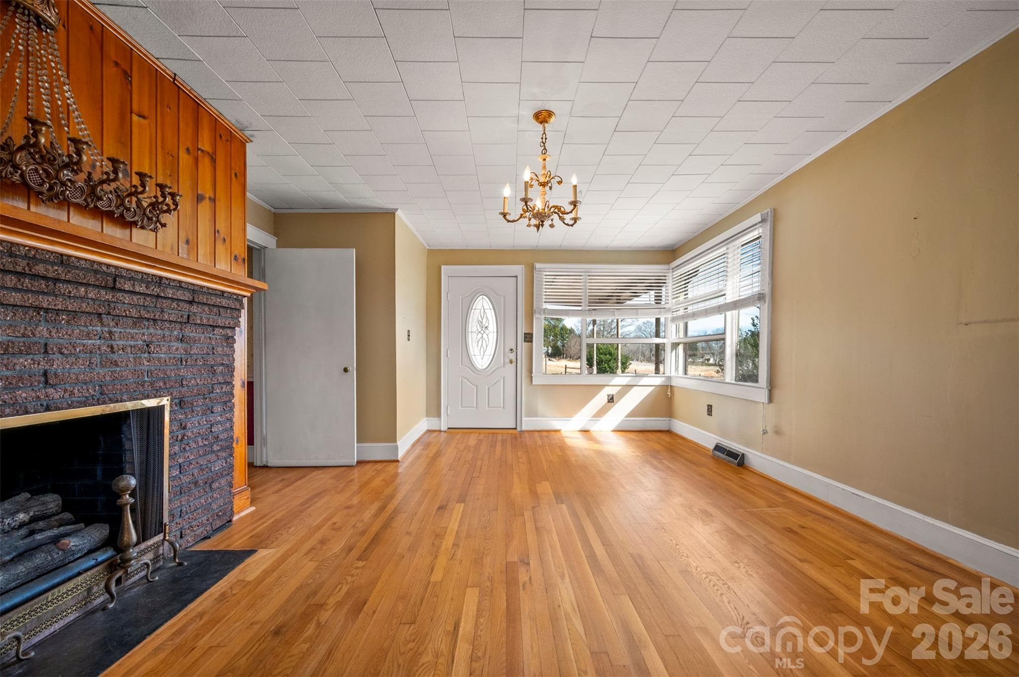 Living Room - 1092 NC 120 Highway, Mooresboro