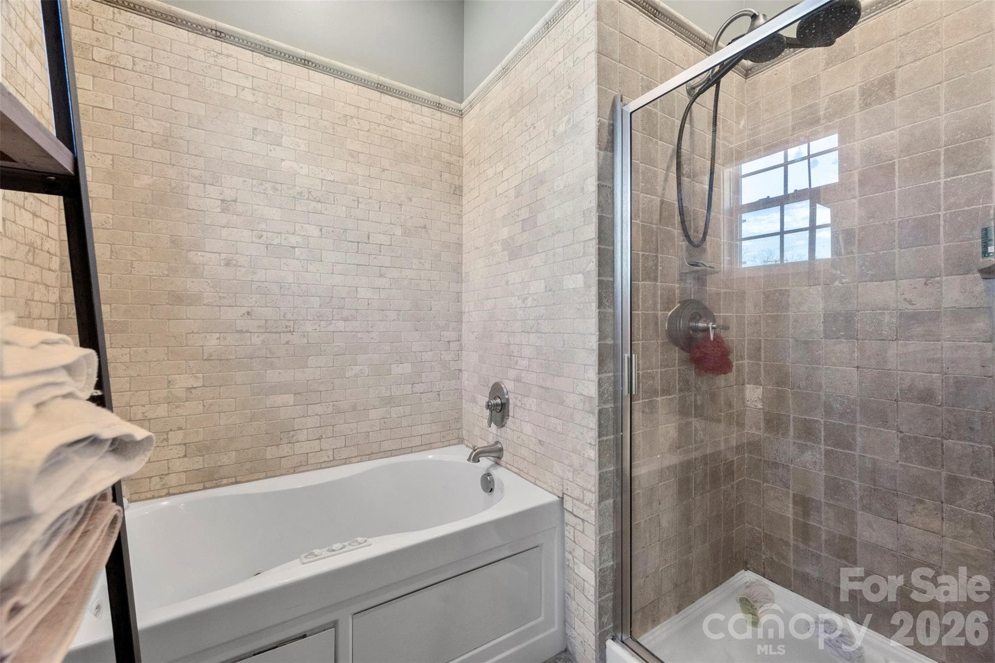 Single Family Residence at 102 Savannahs Way, Kings Mountain, photo 23 of 40