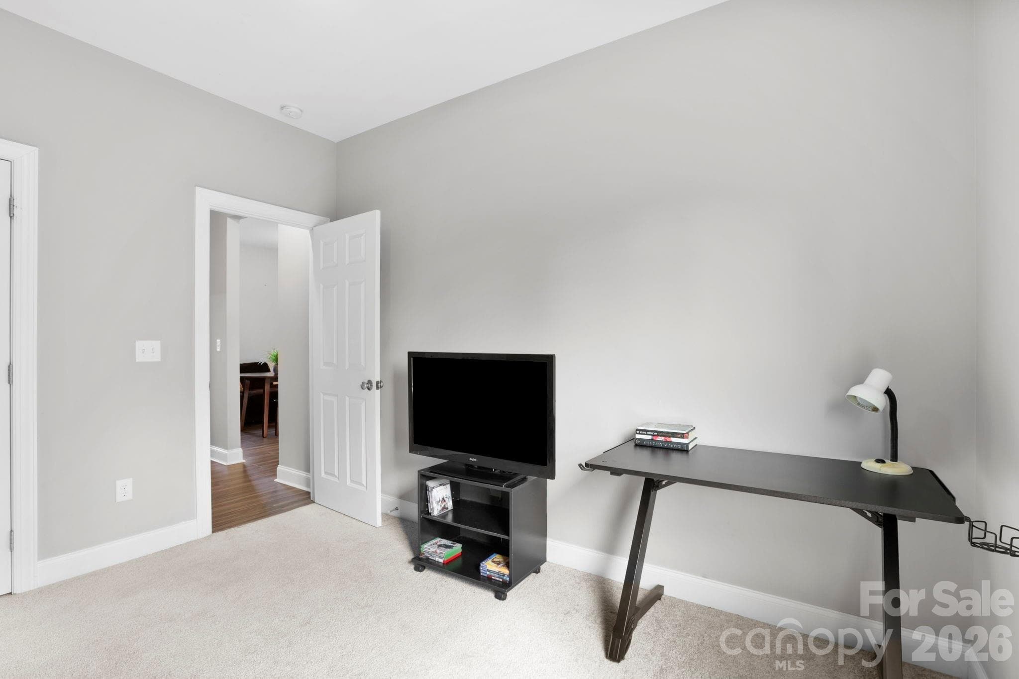 Single Family Residence at 258 Crystal Heights Drive, Hendersonville, photo 25 of 45