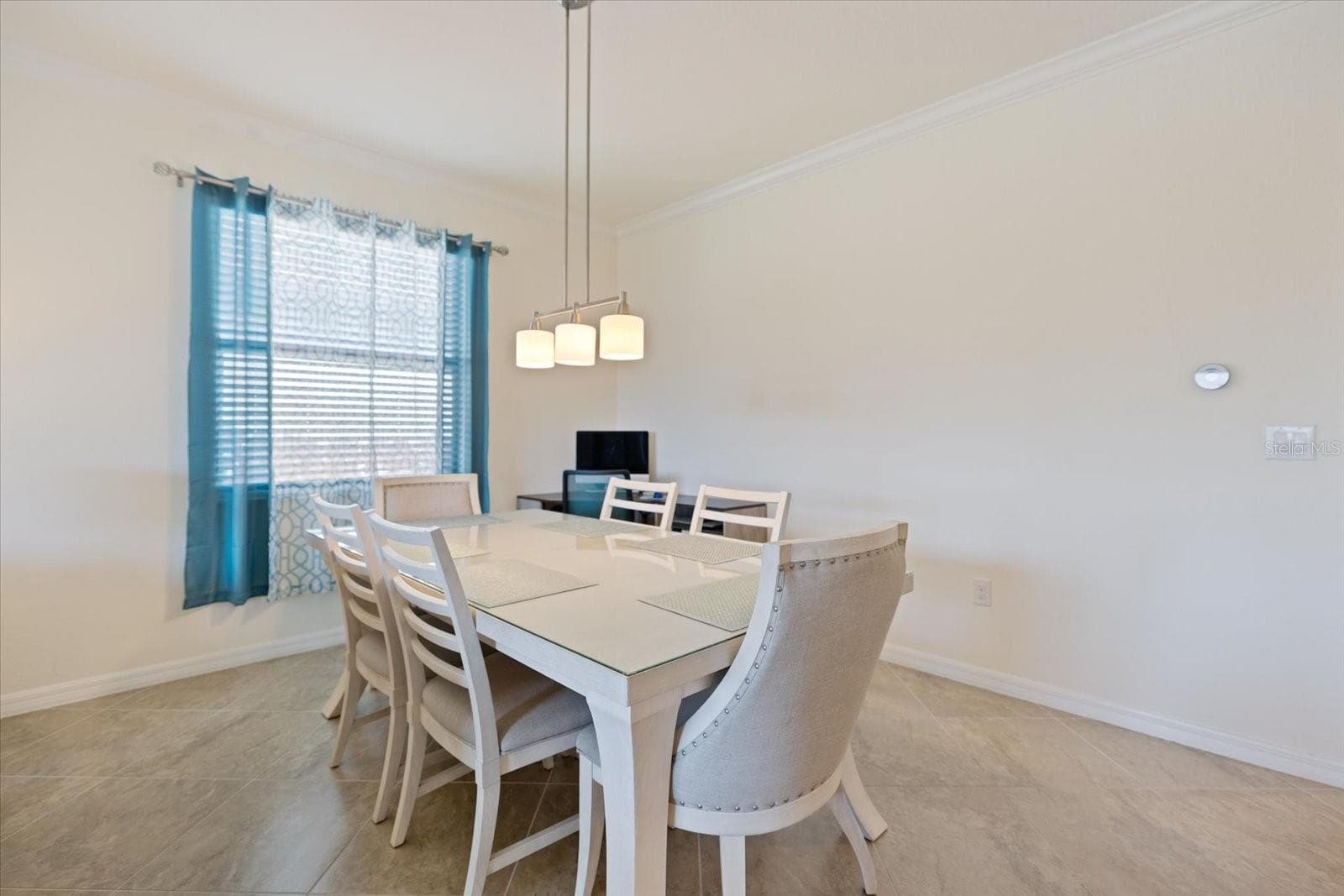 Dining room - 19393 CRUISE DR, VENICE