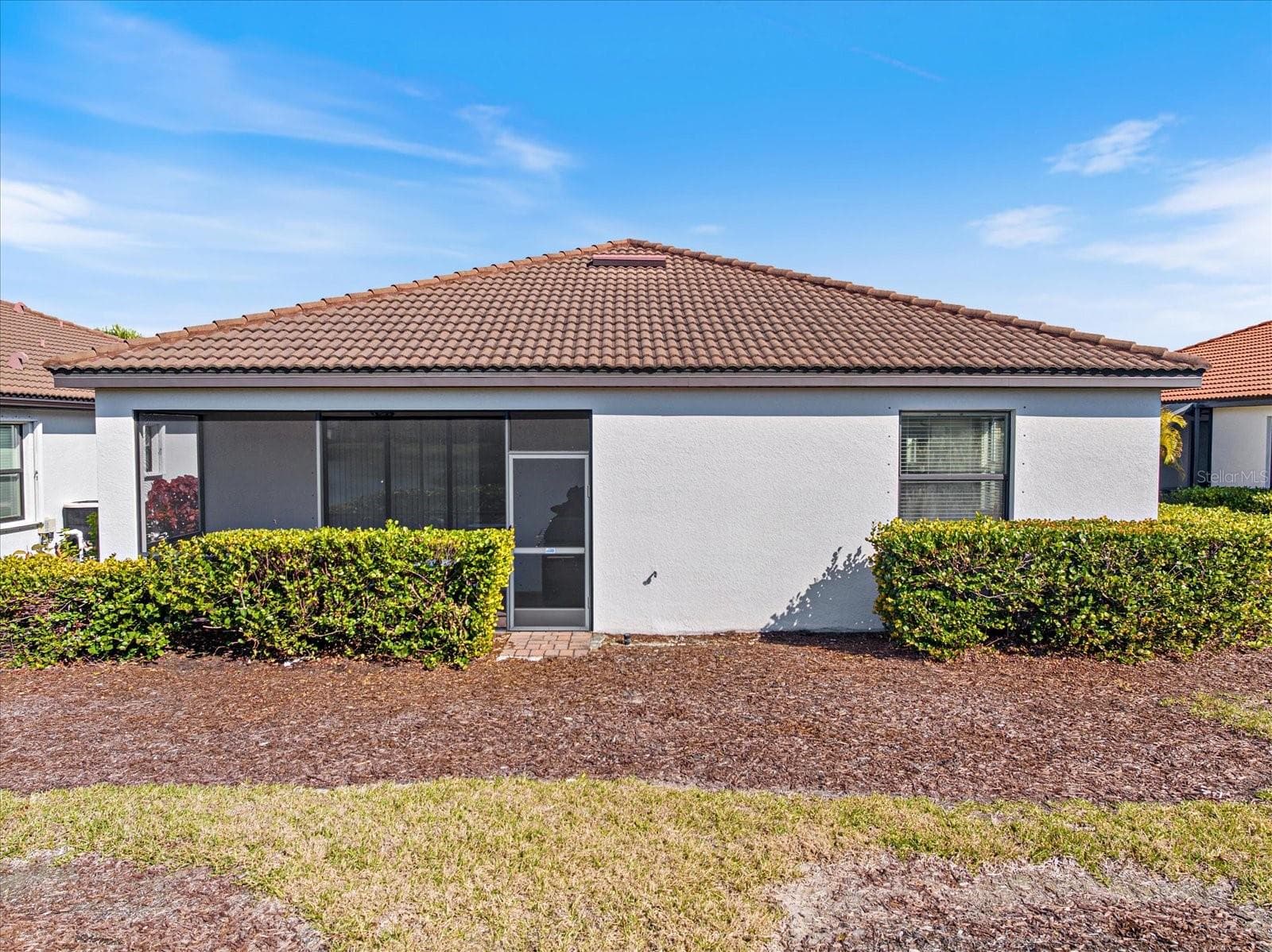 Single Family Residence at 19393 CRUISE DR, VENICE, photo 29 of 51