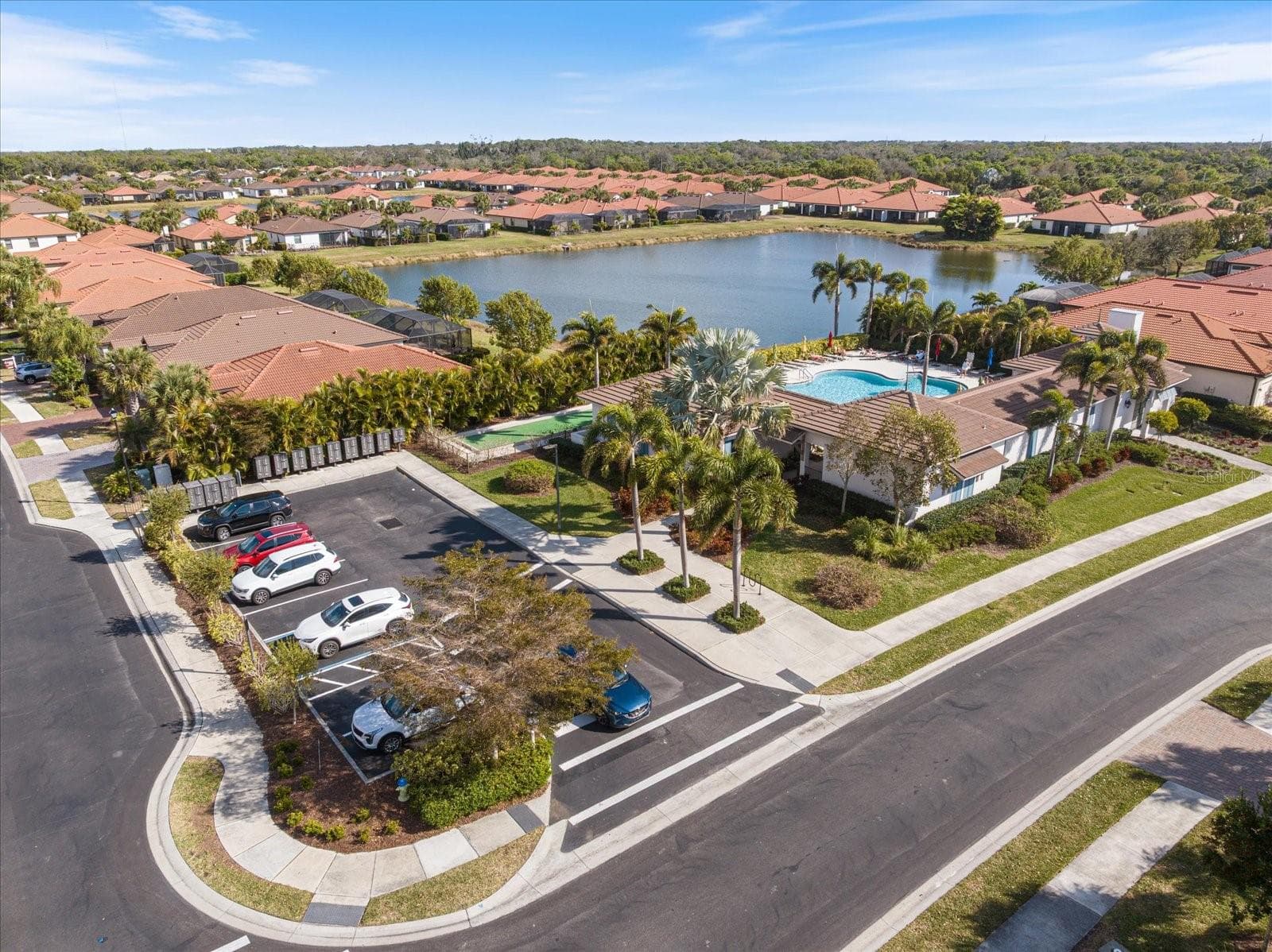 Community center - 19393 CRUISE DR, VENICE