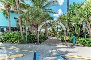 Sharkeys - 19393 CRUISE DR, VENICE