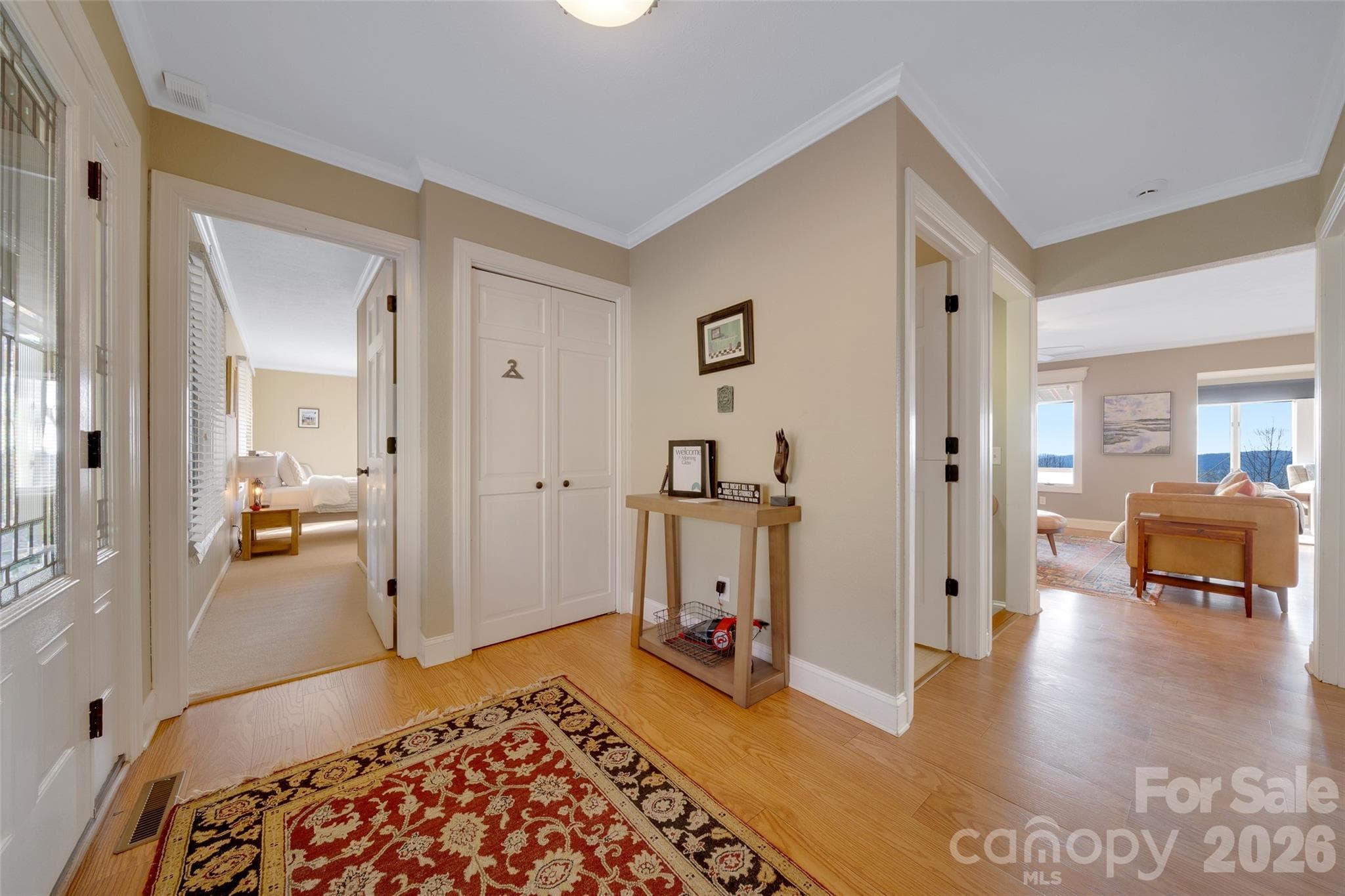 Single Family Residence at 300 Roberts Drive, Hendersonville, photo 4 of 48