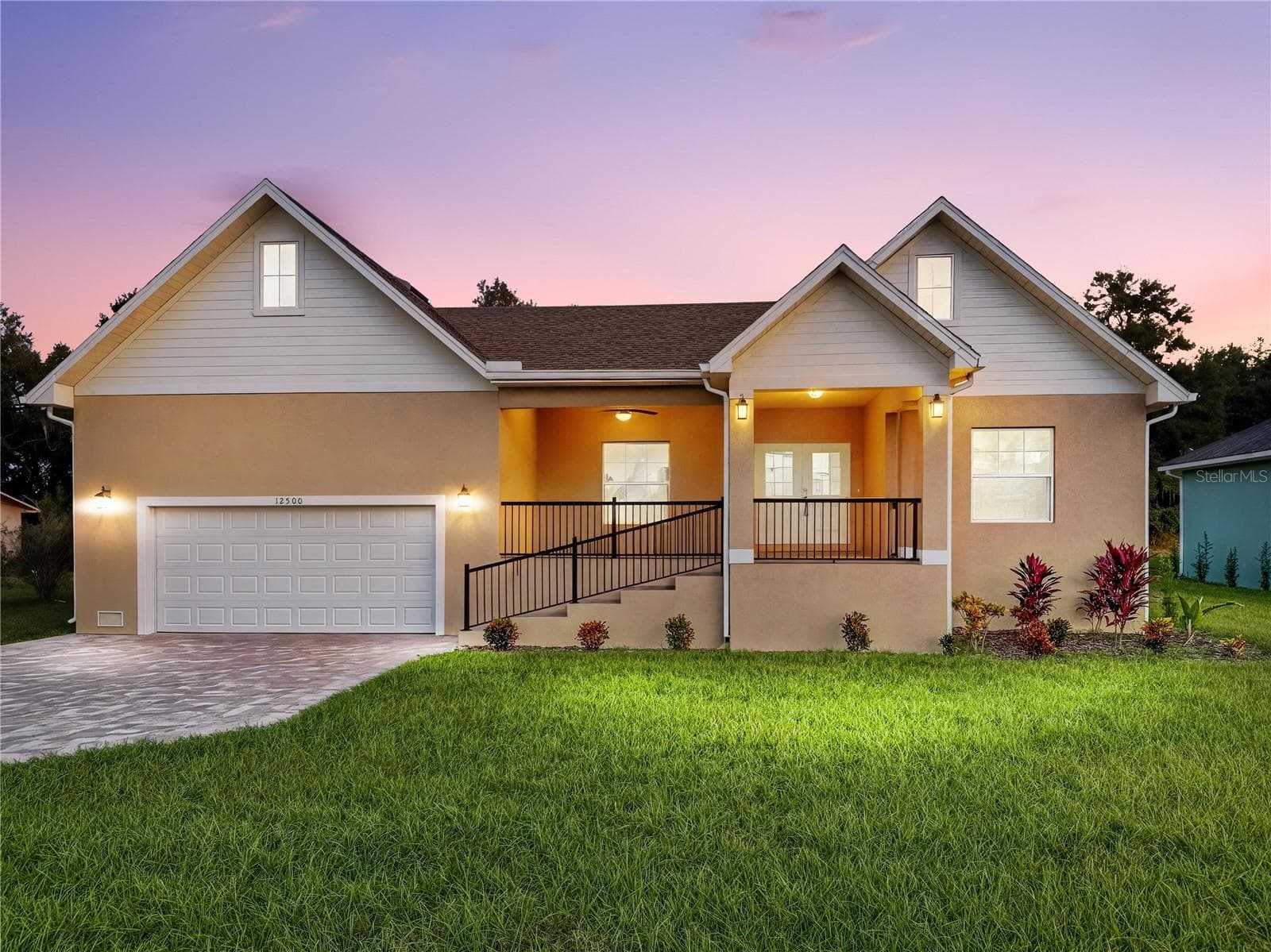 12500 GREEN OAK LN