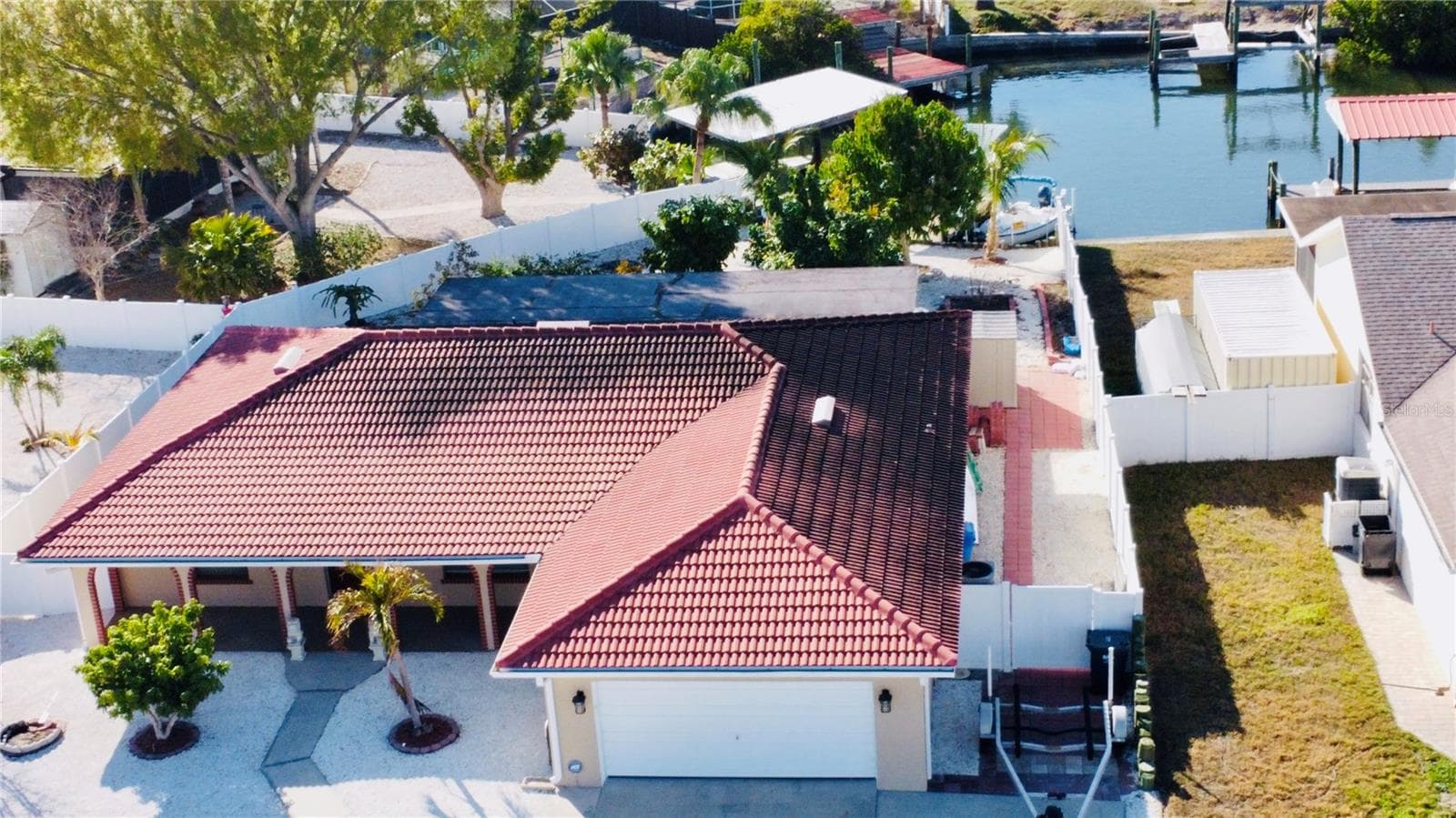 Single Family Residence at 6512 MANILA PALM WAY, APOLLO BEACH, photo 7 of 44