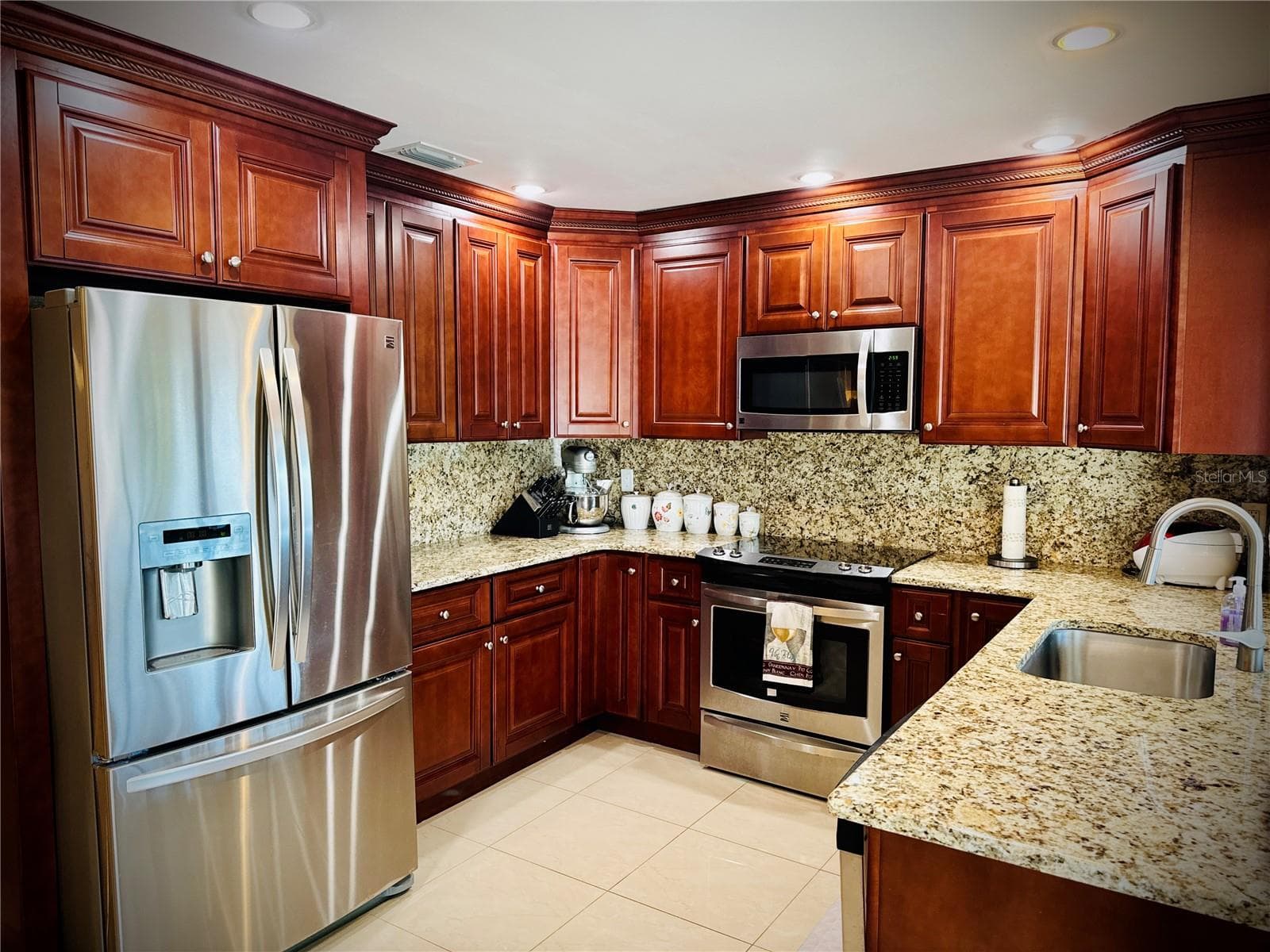 Single Family Residence at 6512 MANILA PALM WAY, APOLLO BEACH, photo 16 of 44